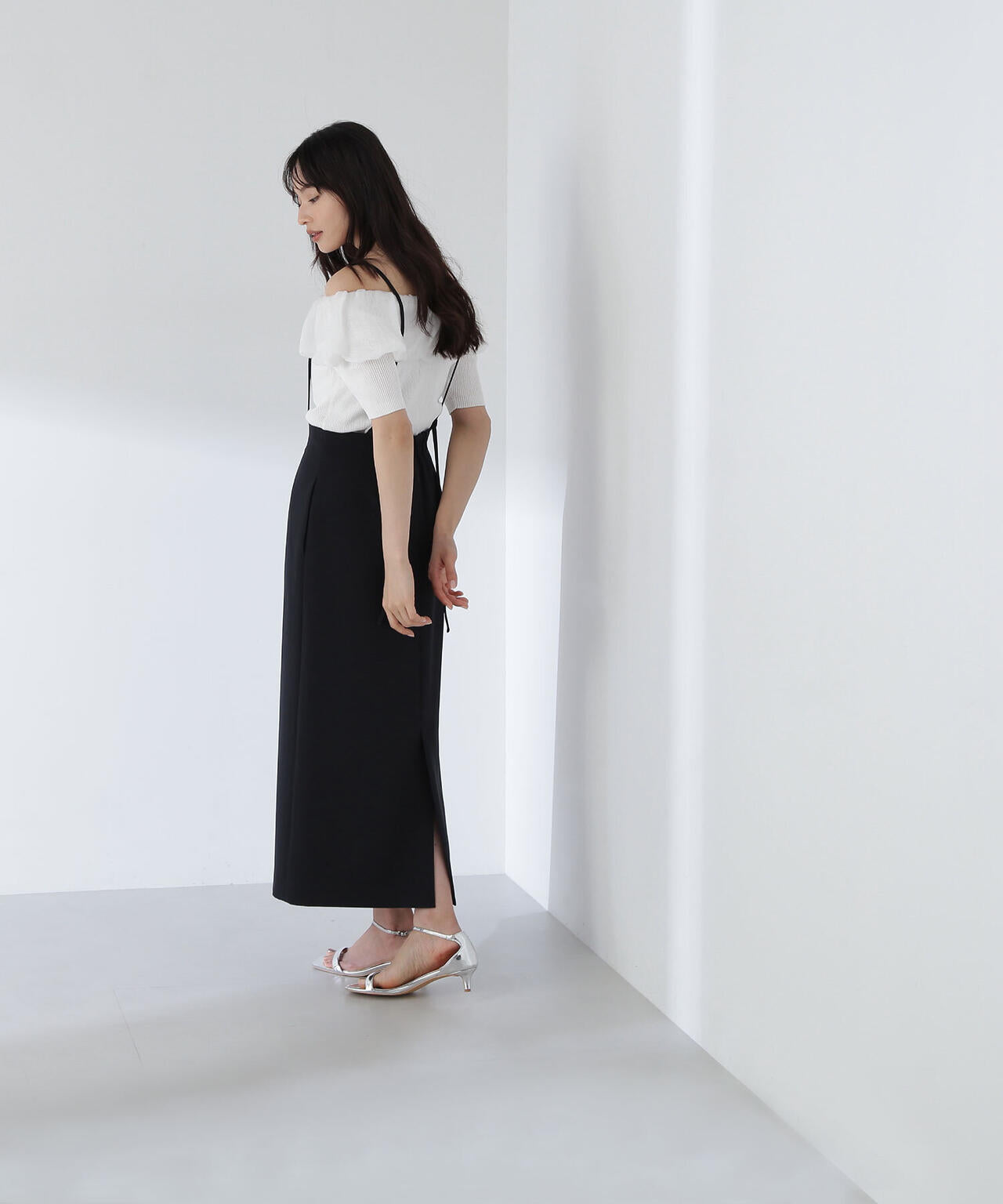 デコルテバルーンシアーニット*