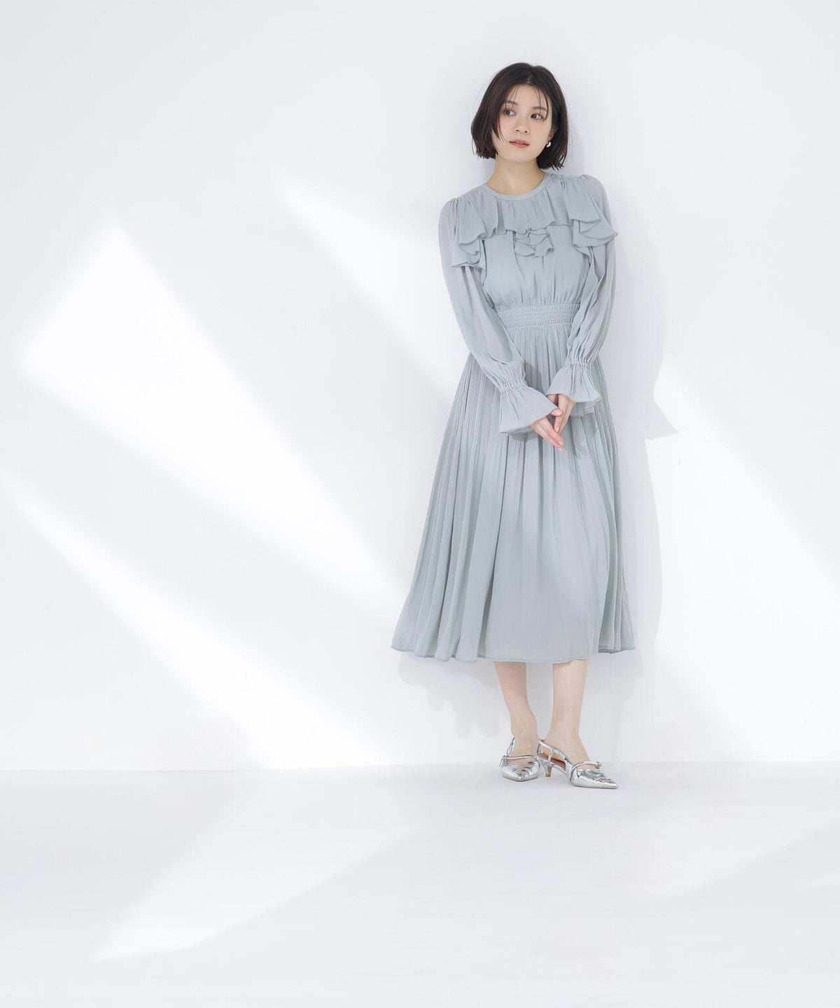 ラッフルデザインワンピース