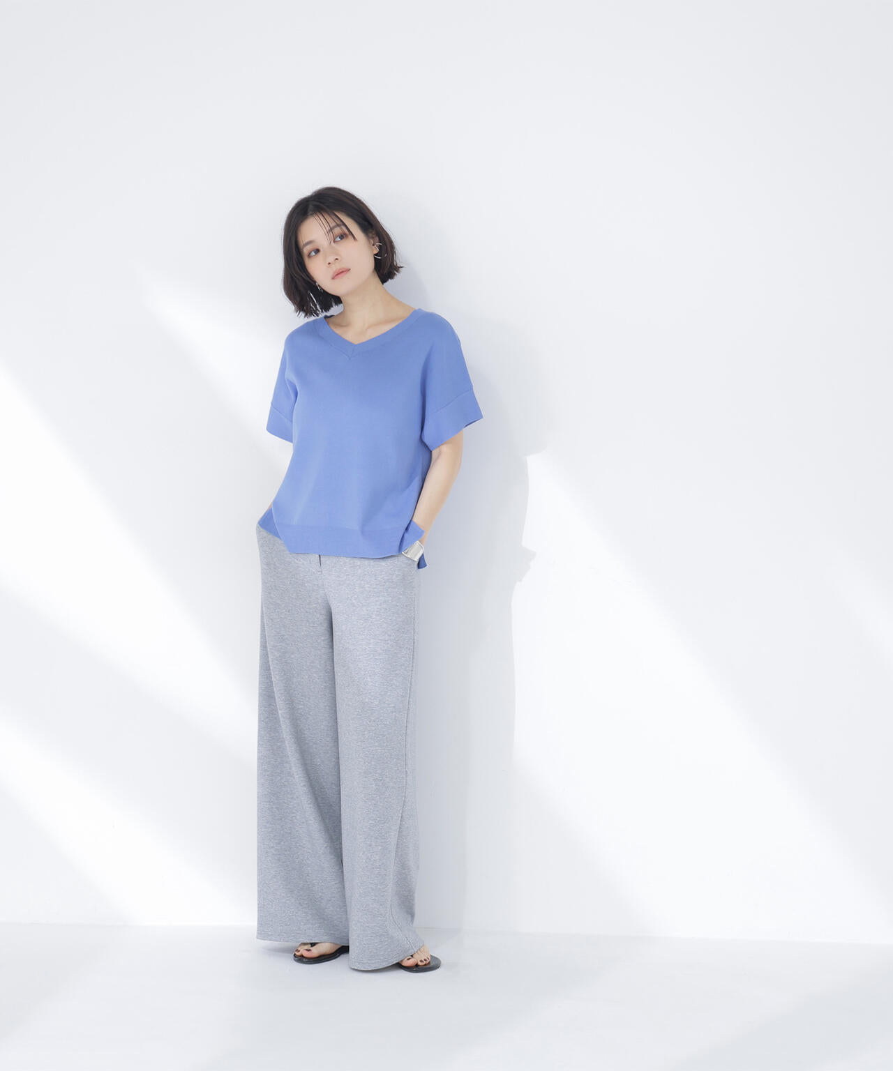 <sweet掲載>総針ベーシック Vネックニット