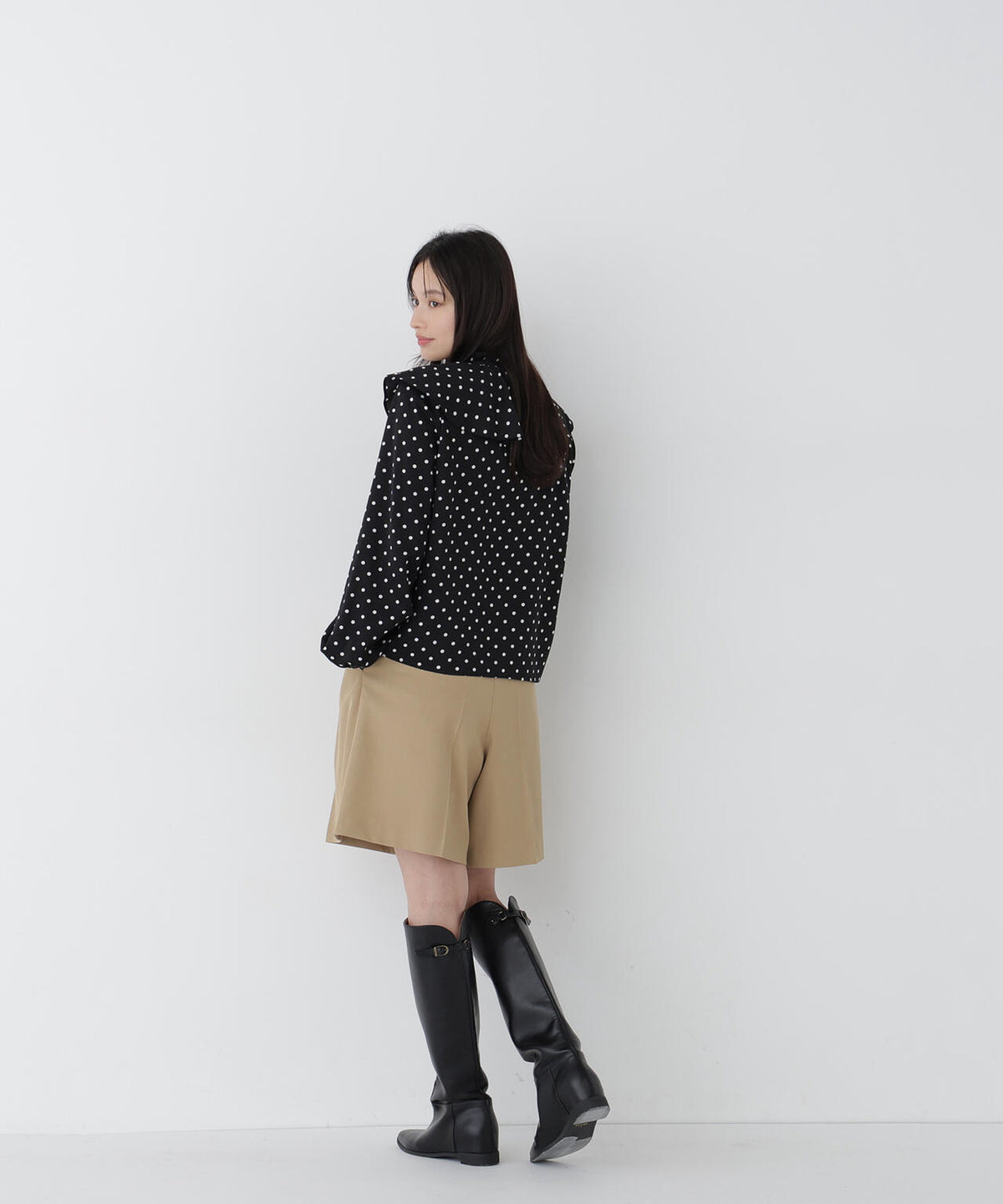 165cm 着用サイズ:FR
