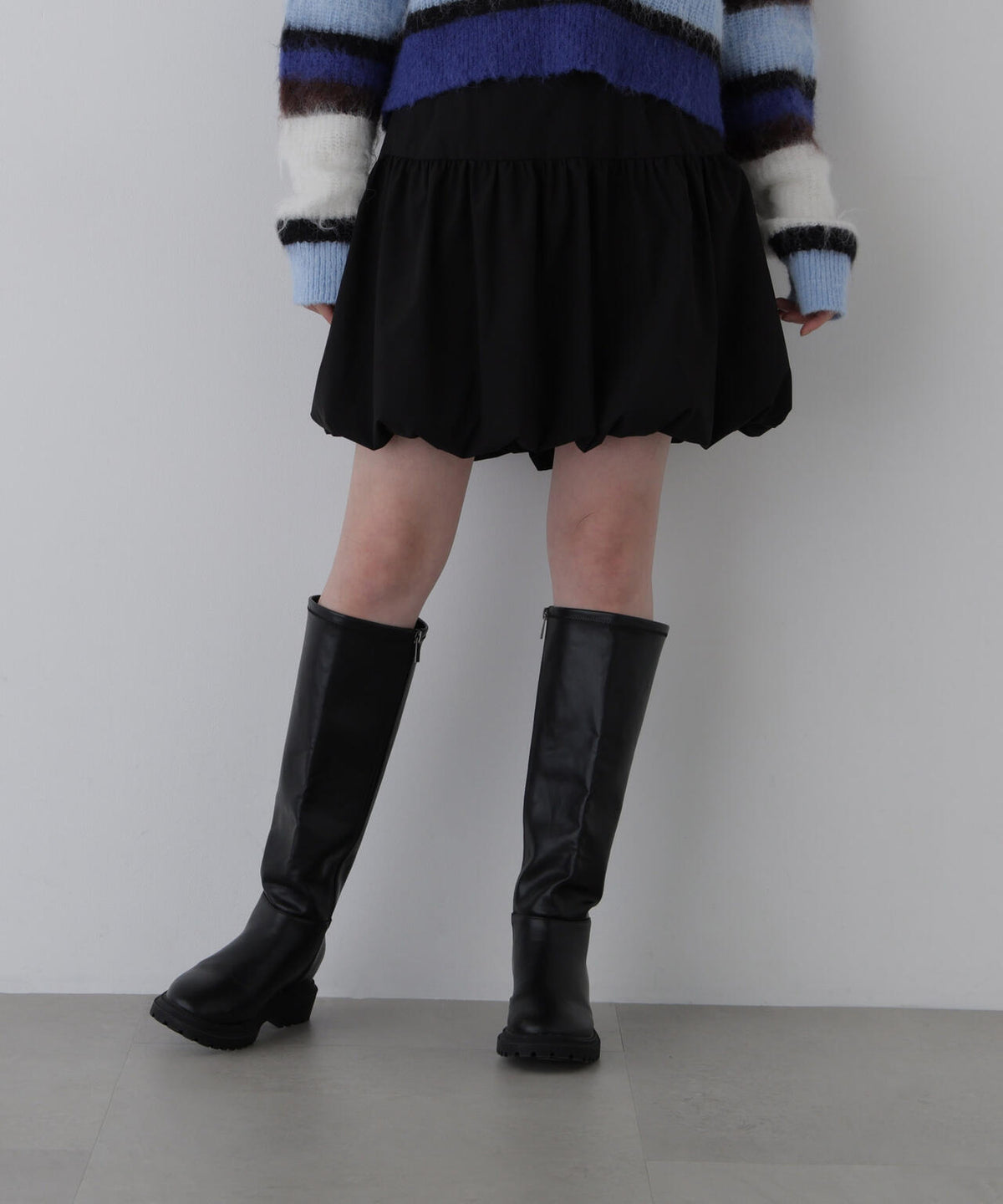 身長168cm B82 W59 H88 着用サイズ:M