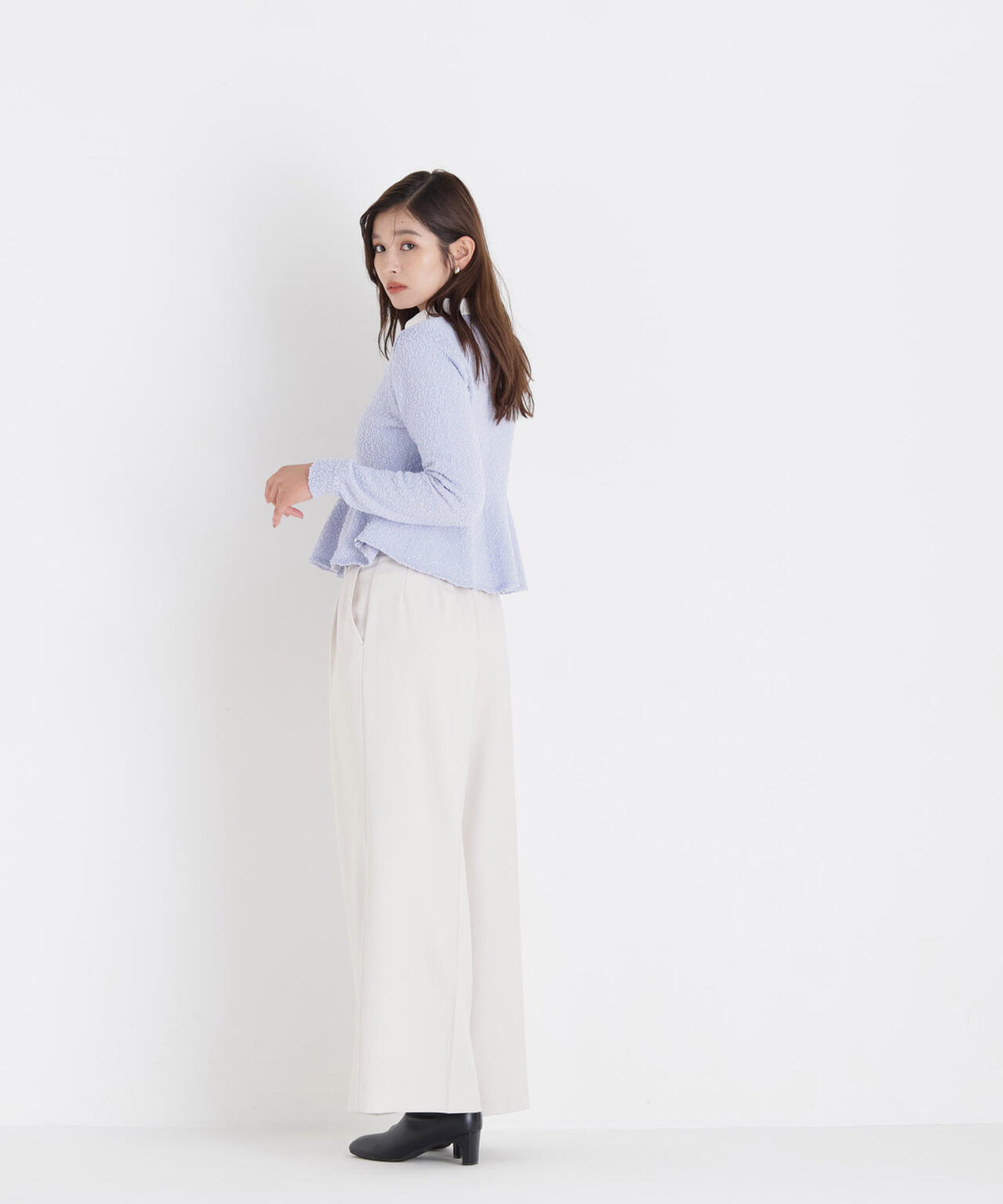 168cm 着用サイズ:FR