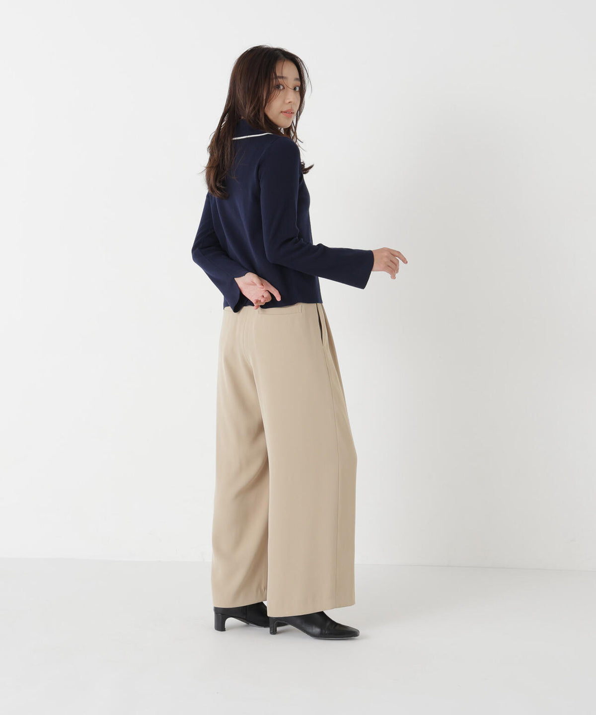 165.5cm 着用サイズ:FR