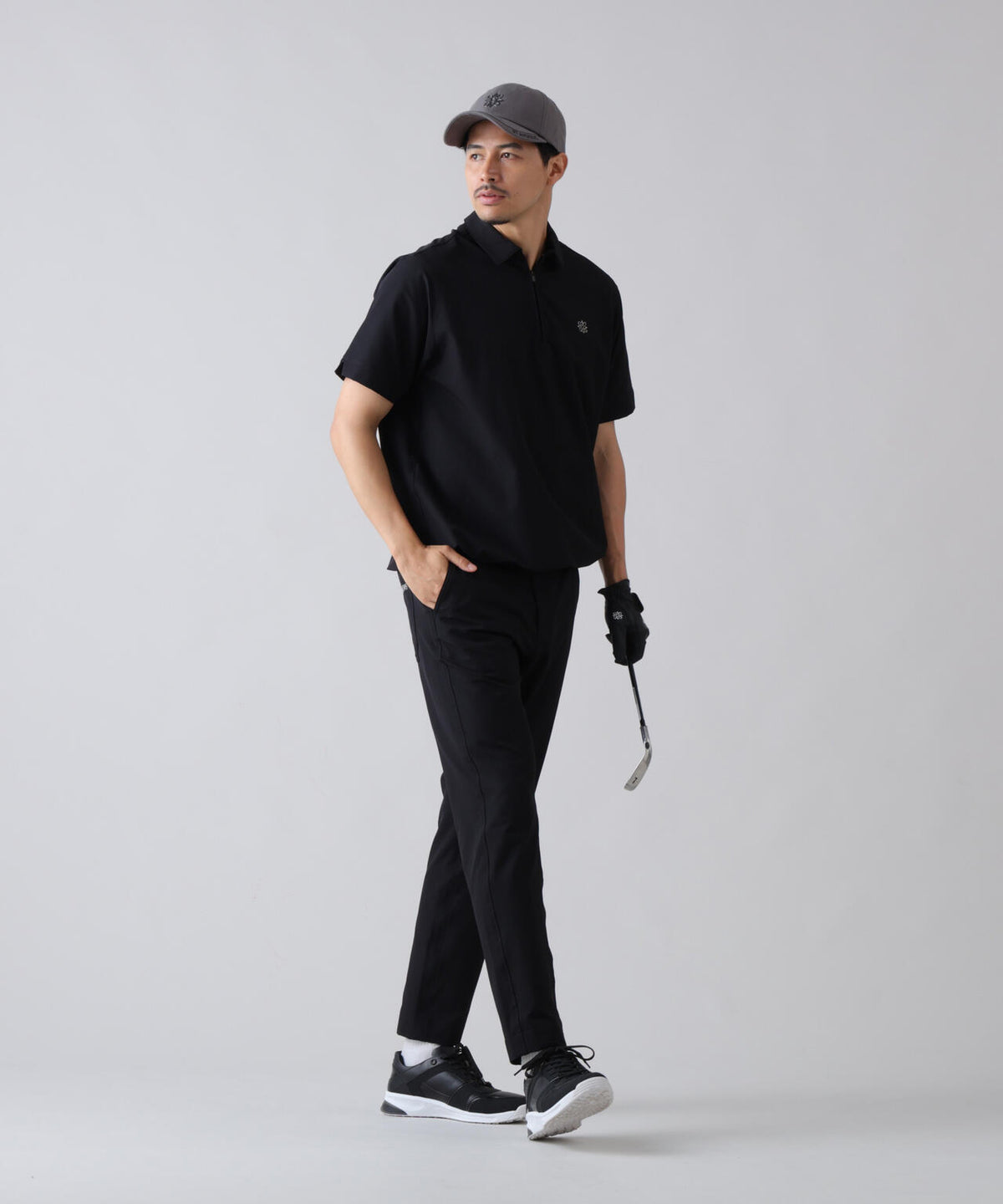 185cm C: 97 W:79 H:95 着用サイズ:L