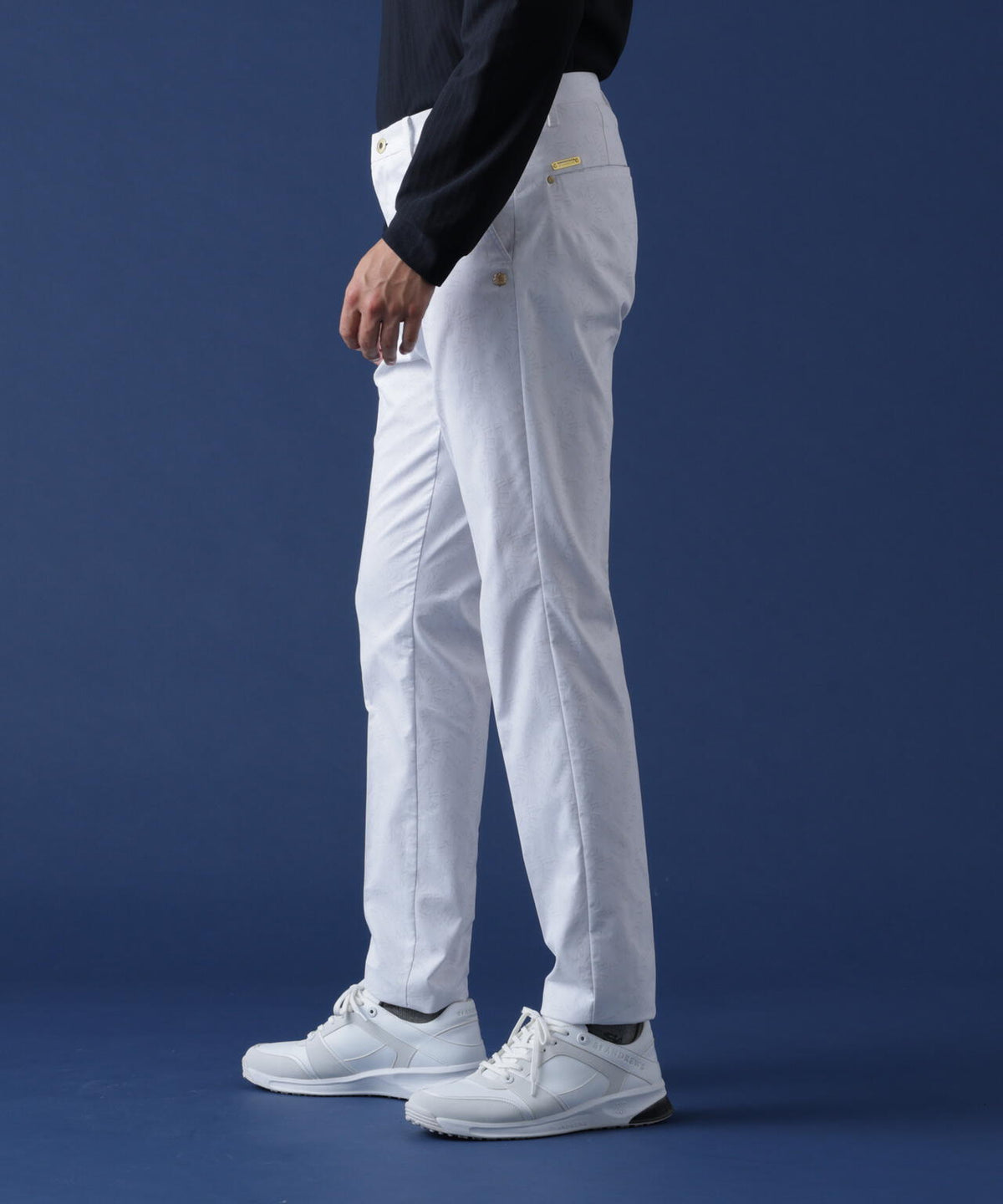 185cm C: 97 W:79 H:95 着用サイズ:L