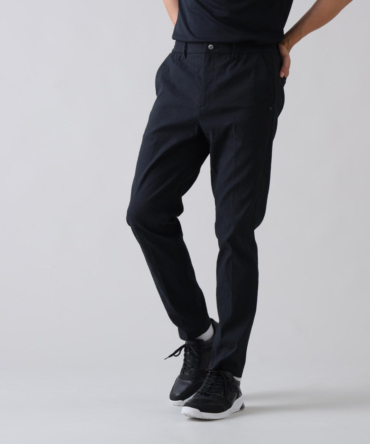 185cm C: 97 W:79 H:95 着用サイズ:L