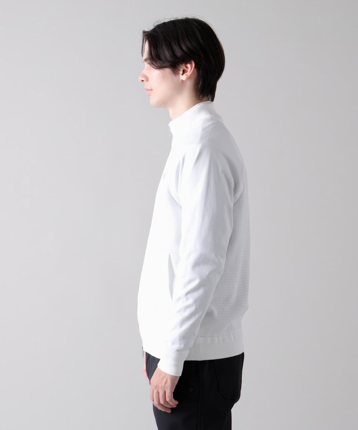 H:183cm C:94cm W:78cm H:95cm 着用サイズ:L