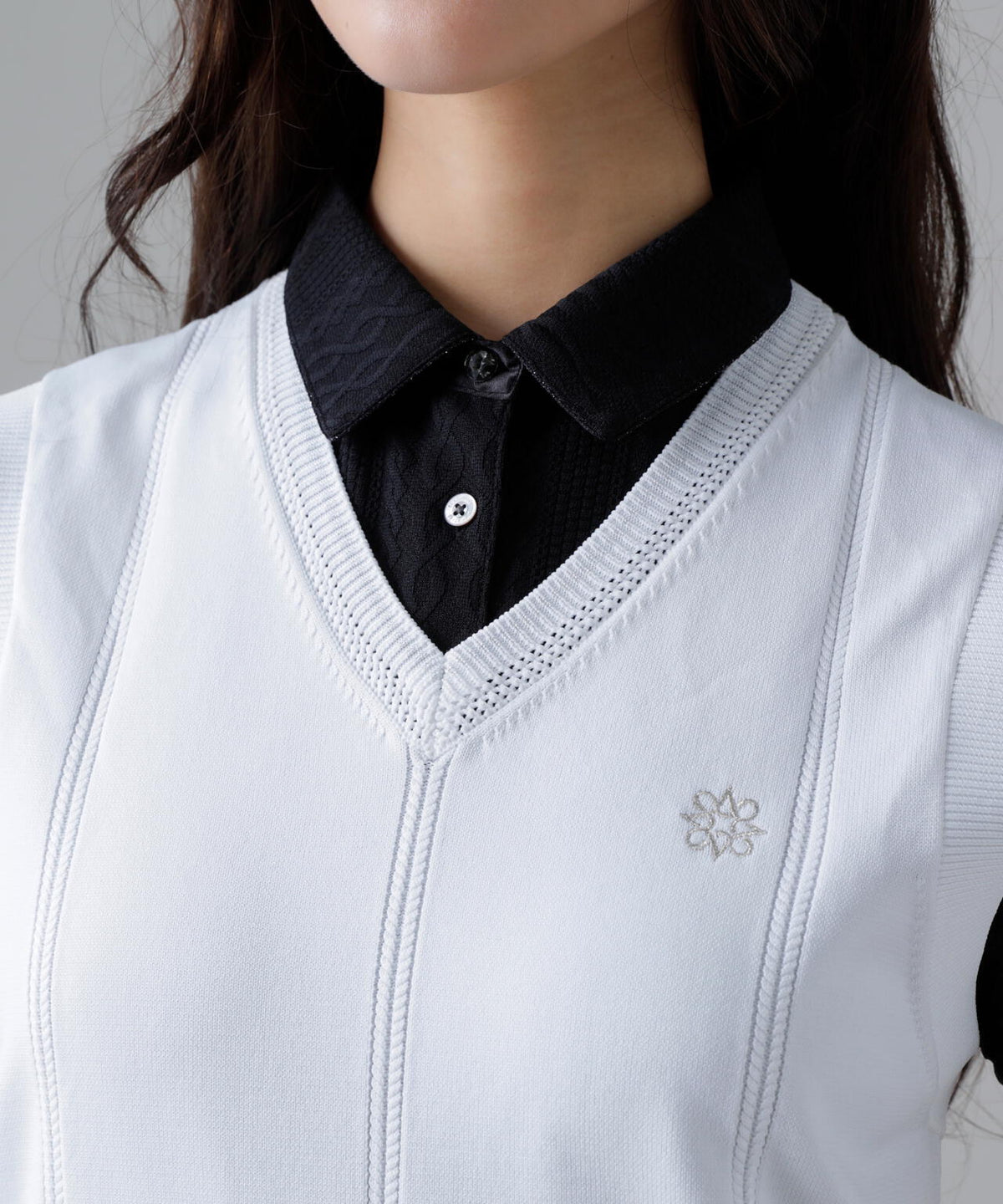 14G天竺×ケーブル Vネックニットベスト (WOMENS)