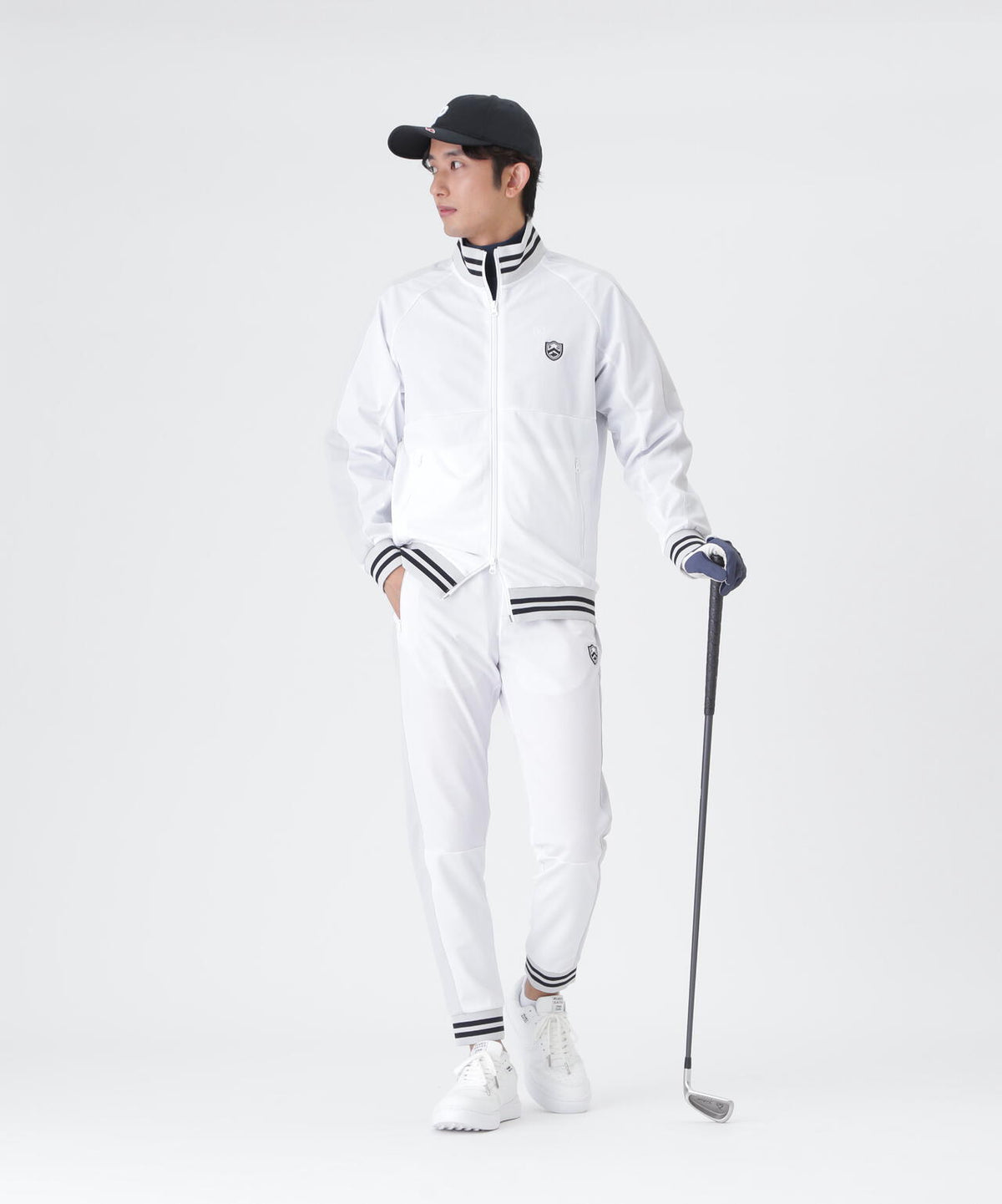 H:182cm/C:93/W:77/H:91 着用サイズ:5