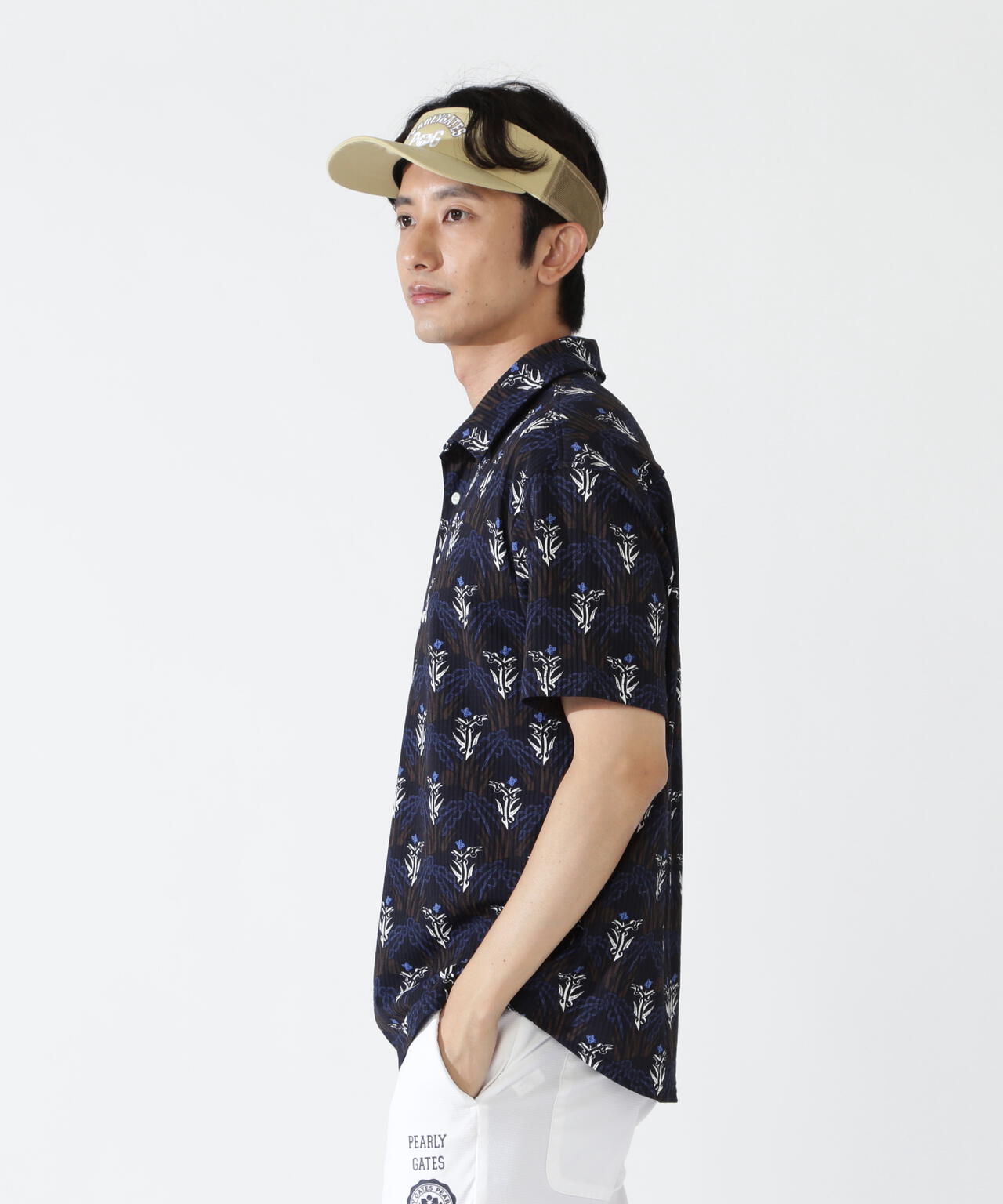 H:182cm/C:93/W:77/H:91 着用サイズ:5