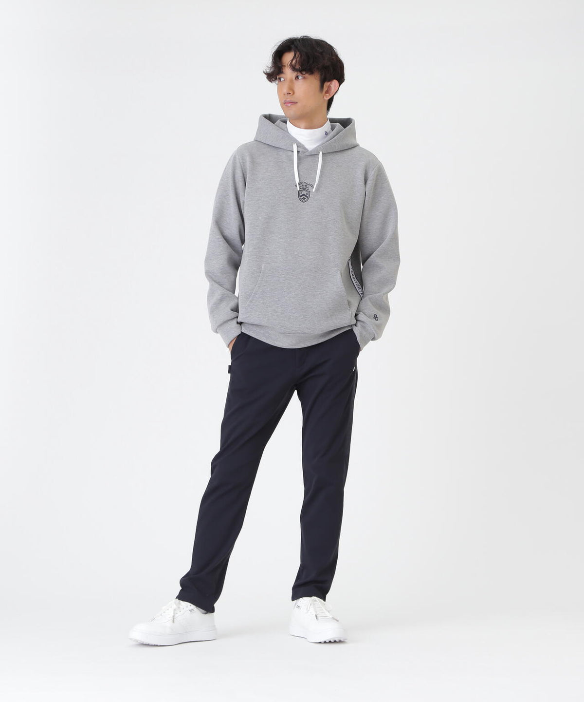 H:182cm/C:93/W:77/H:91 着用サイズ:5