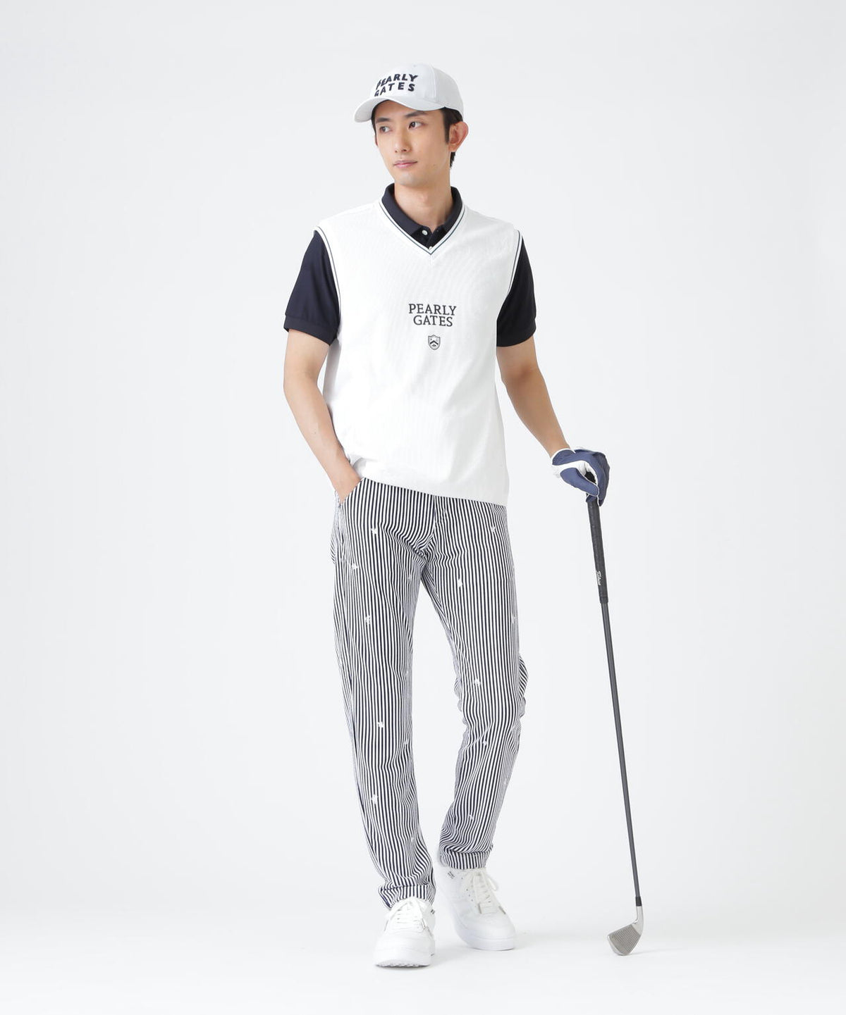 H:182cm/C:93/W:77/H:91 着用サイズ:5