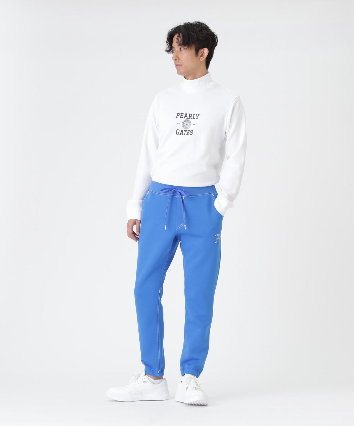 H:182cm/C:93/W:77/H:91 着用サイズ:5