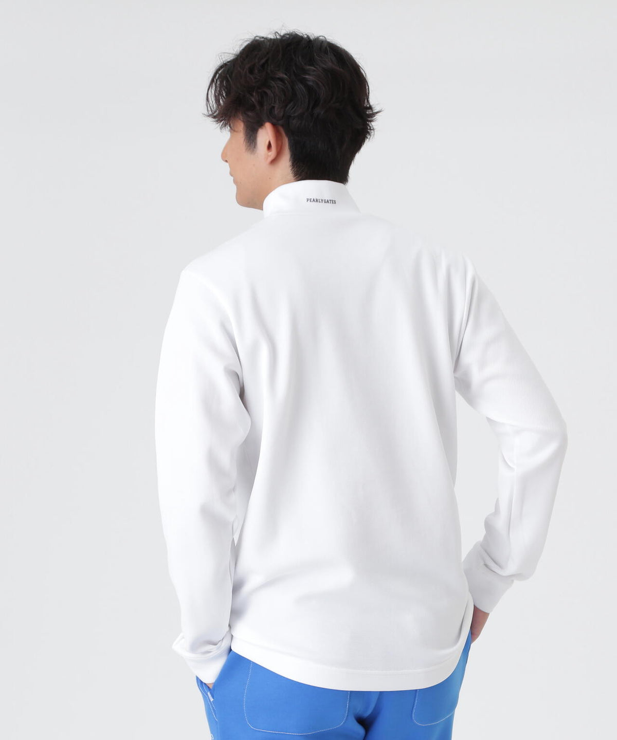 H:182cm/C:93/W:77/H:91 着用サイズ:5