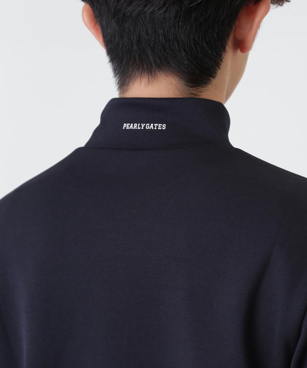 H:182cm/C:93/W:77/H:91 着用サイズ:5