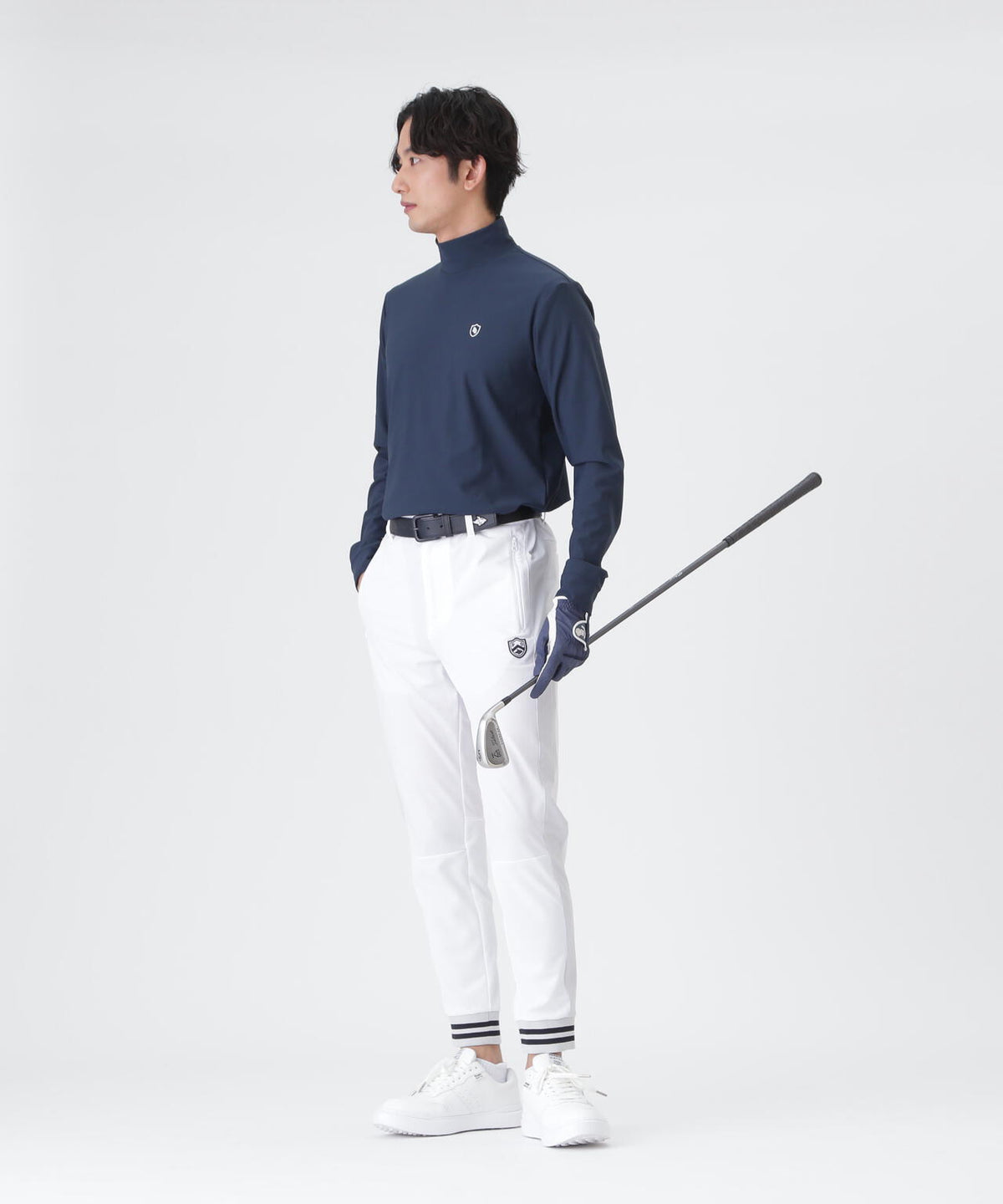 H:182cm/C:93/W:77/H:91 着用サイズ:5