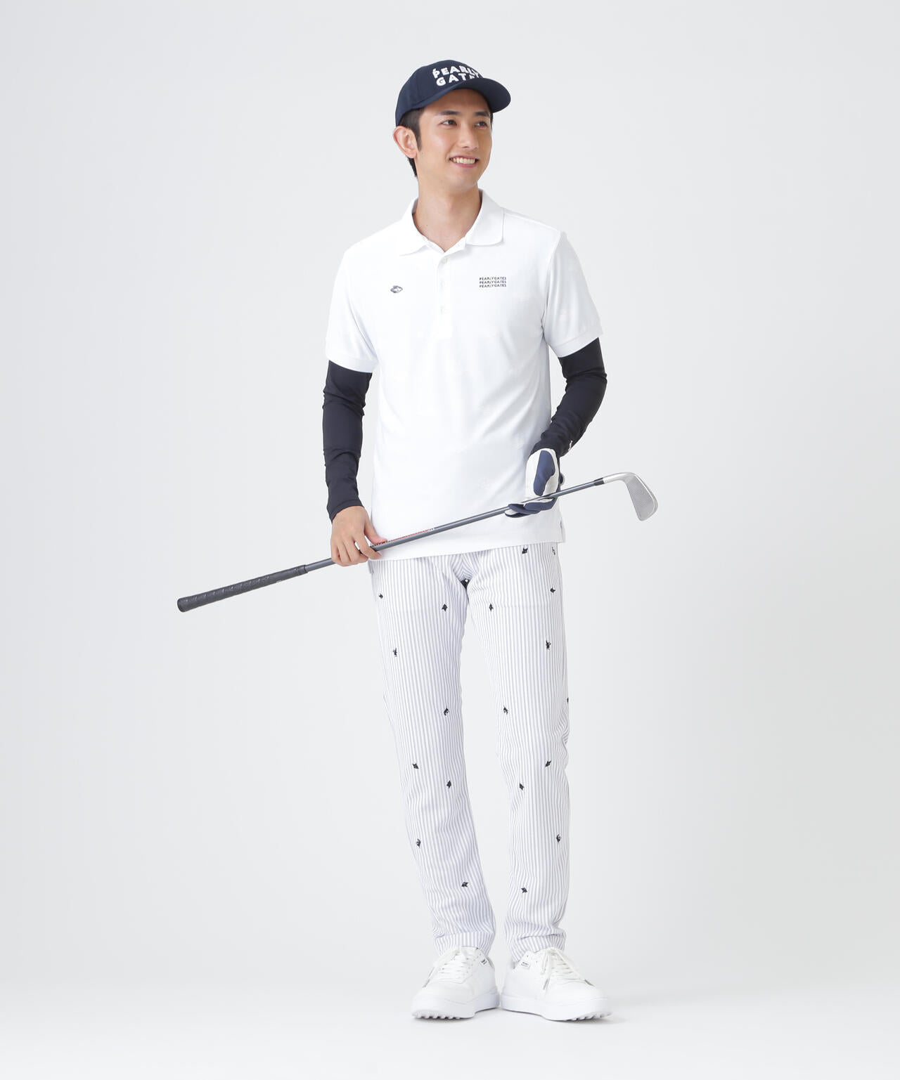 H:182cm/C:93/W:77/H:91 着用サイズ:5