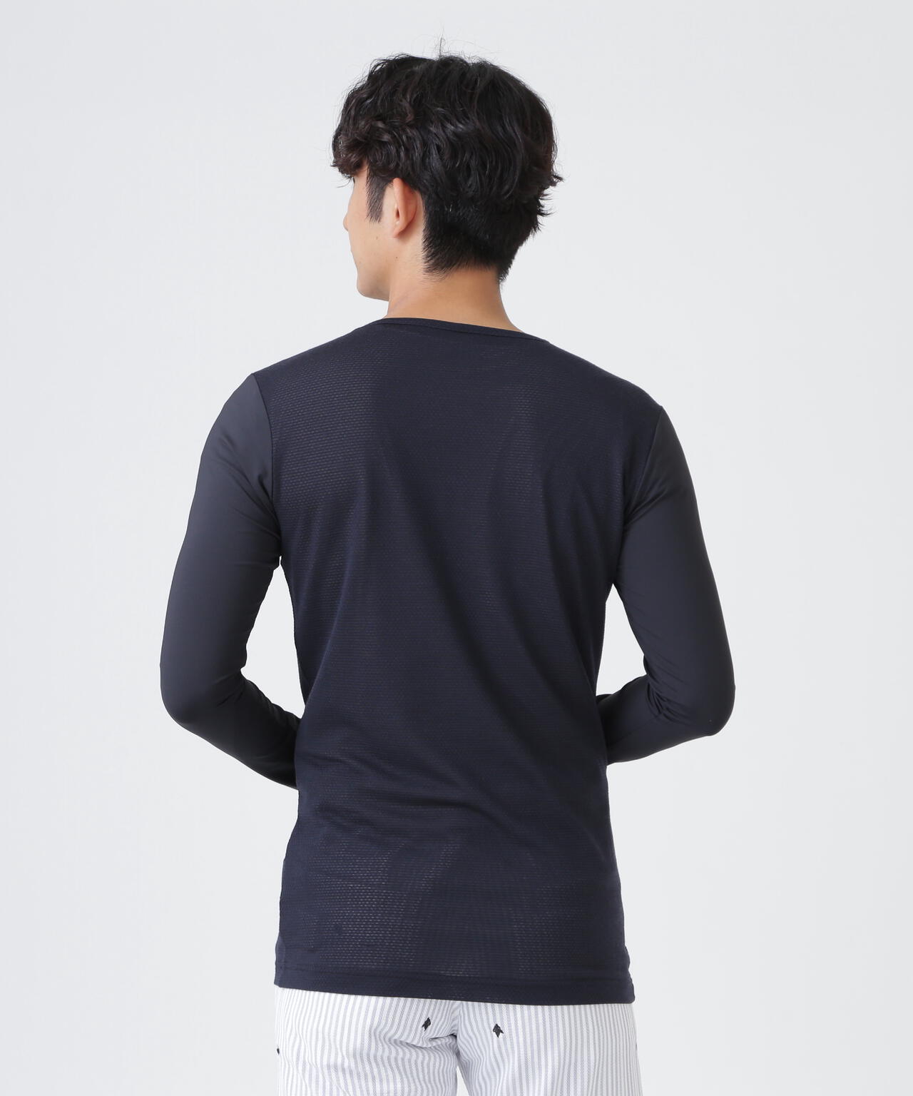 H:182cm/C:93/W:77/H:91 着用サイズ:5