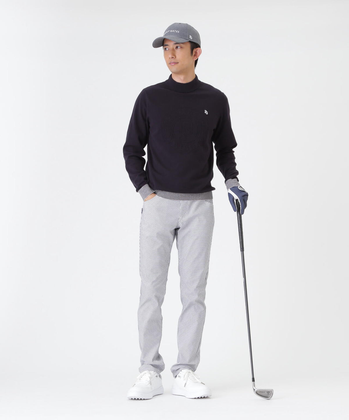 H:182cm/C:93/W:77/H:91 着用サイズ:5