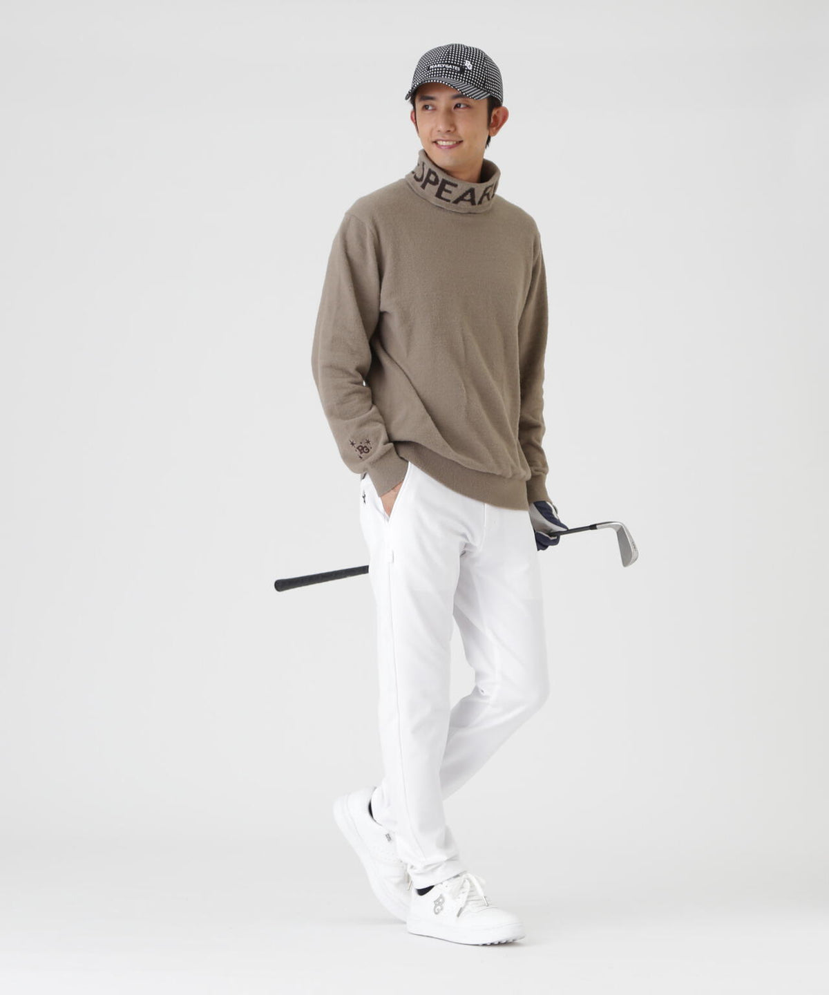 H:182cm/C:93/W:77/H:91 着用サイズ:5