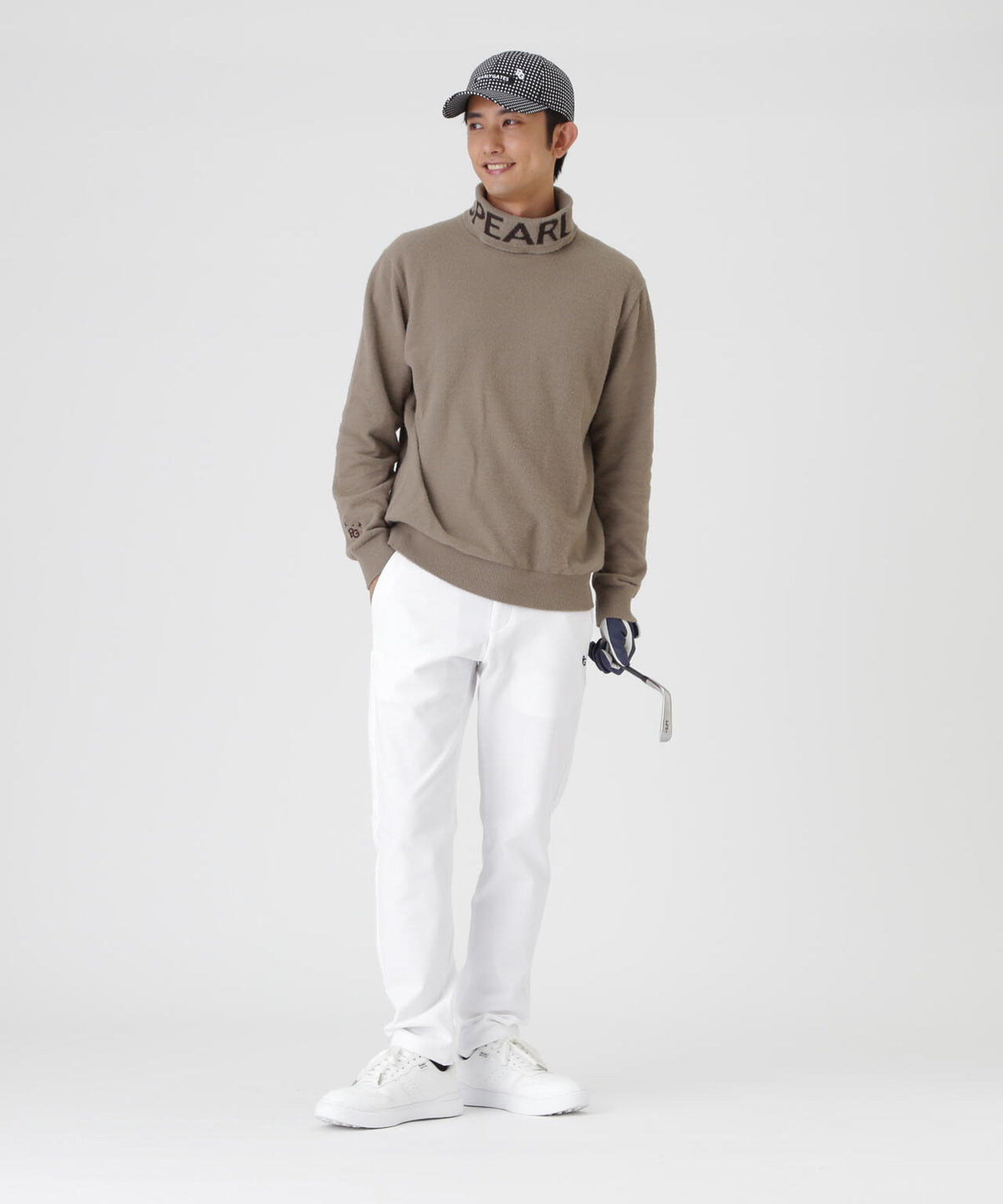 H:182cm/C:93/W:77/H:91 着用サイズ:5