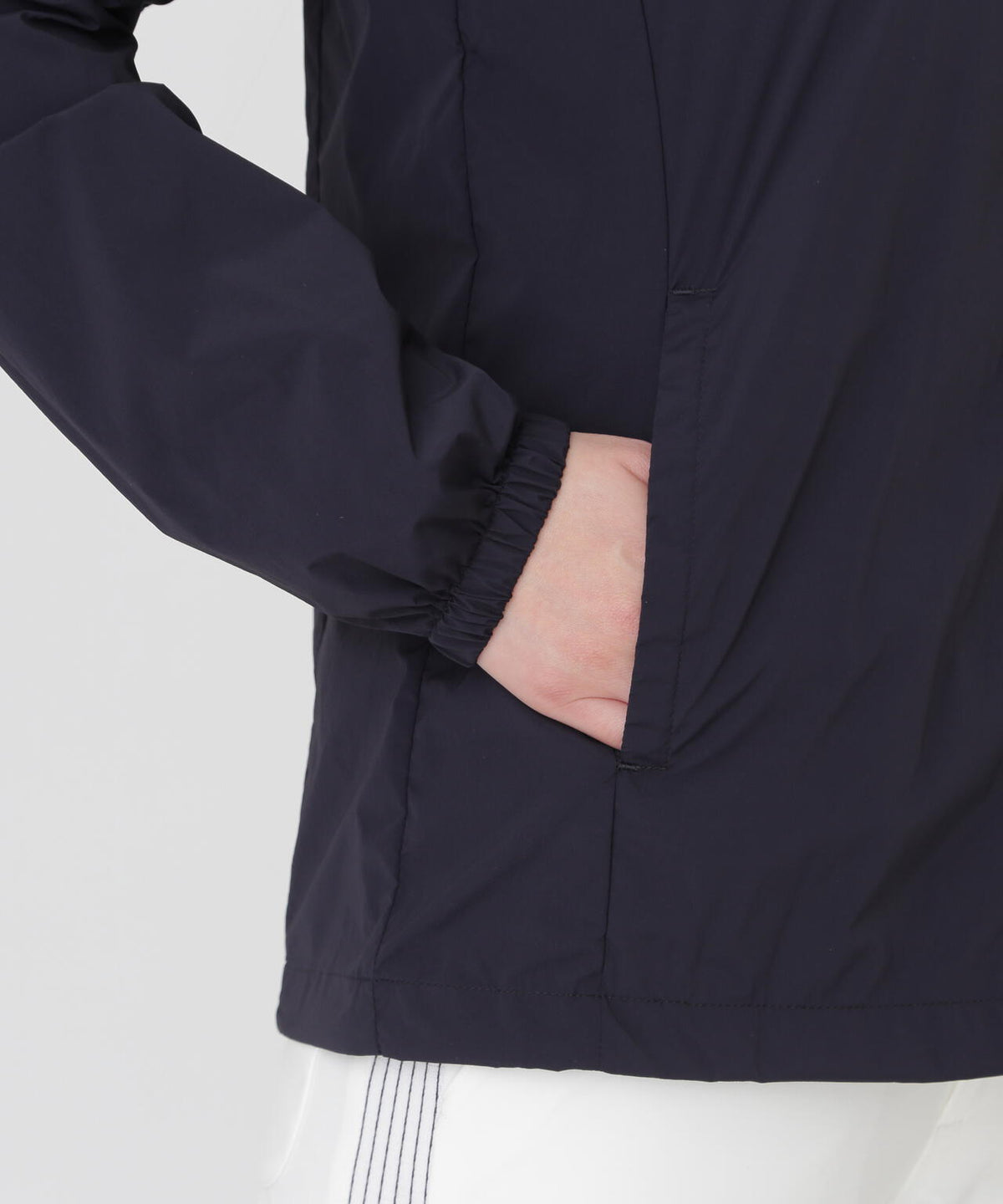 168cm/B:84cm/W:61cm/H:90cm 着用サイズ:1