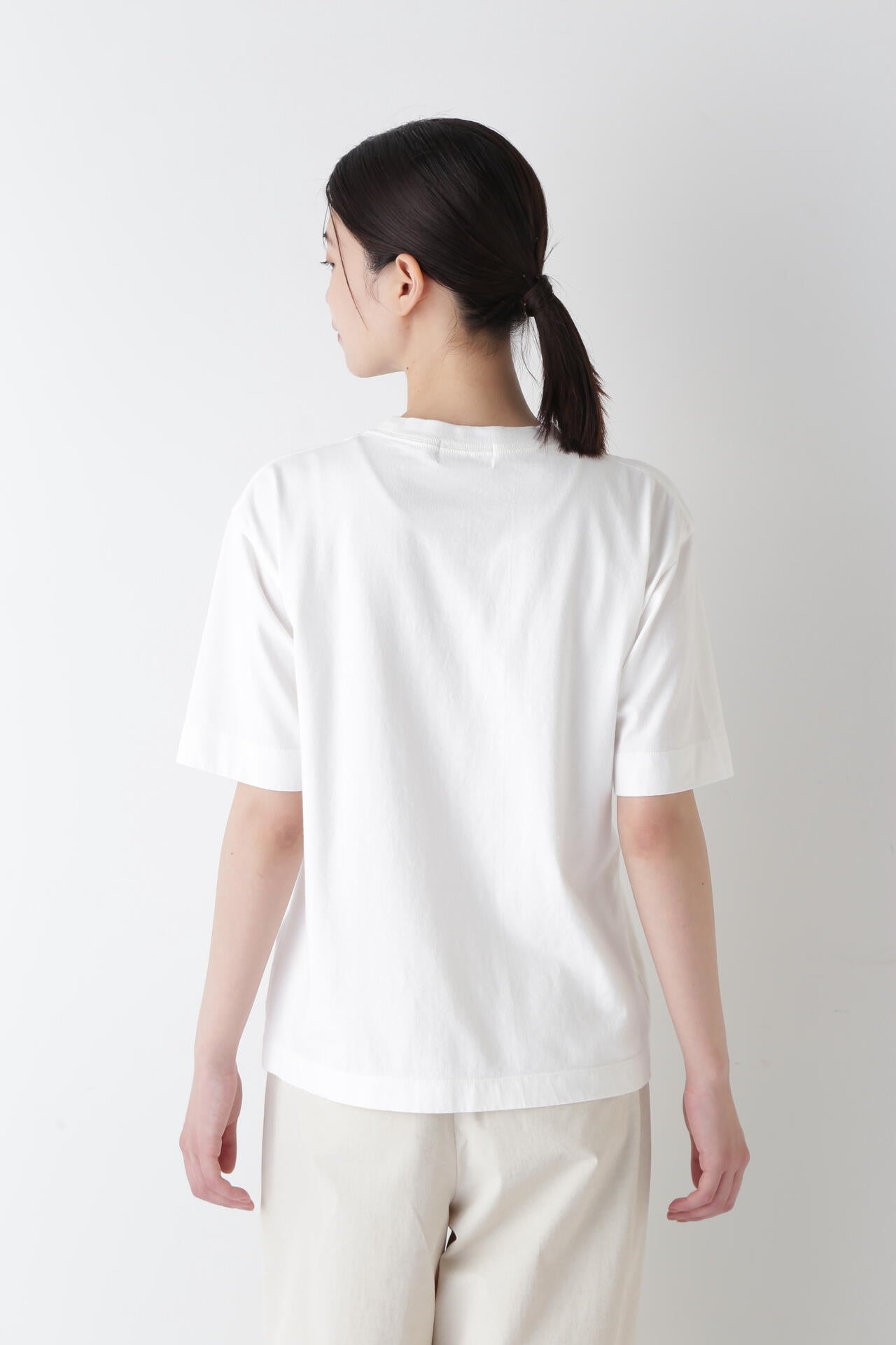 スポーティーロゴTシャツ