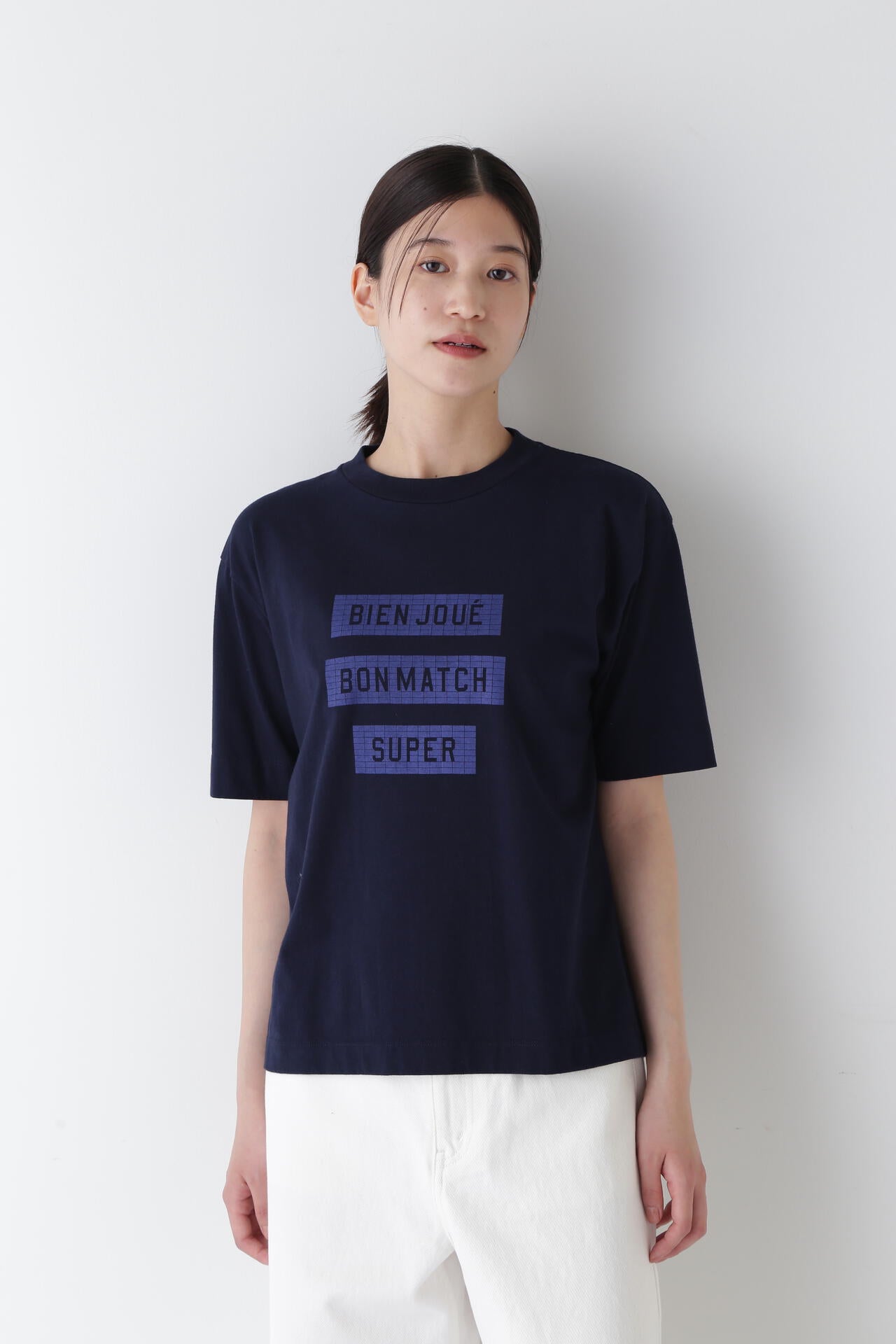 スポーティーロゴTシャツ