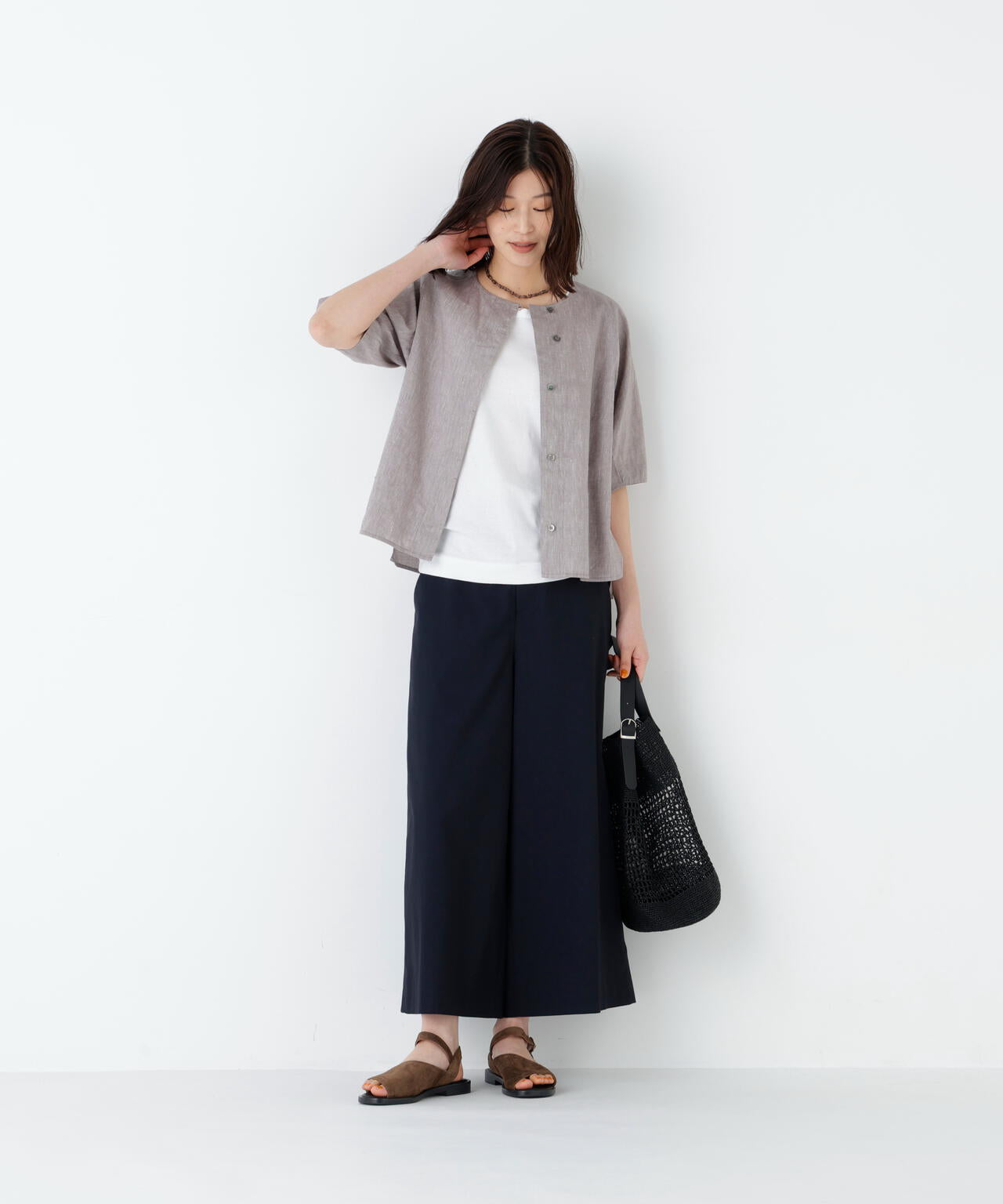 身長168cm B82 W59 H88 着用サイズ:M