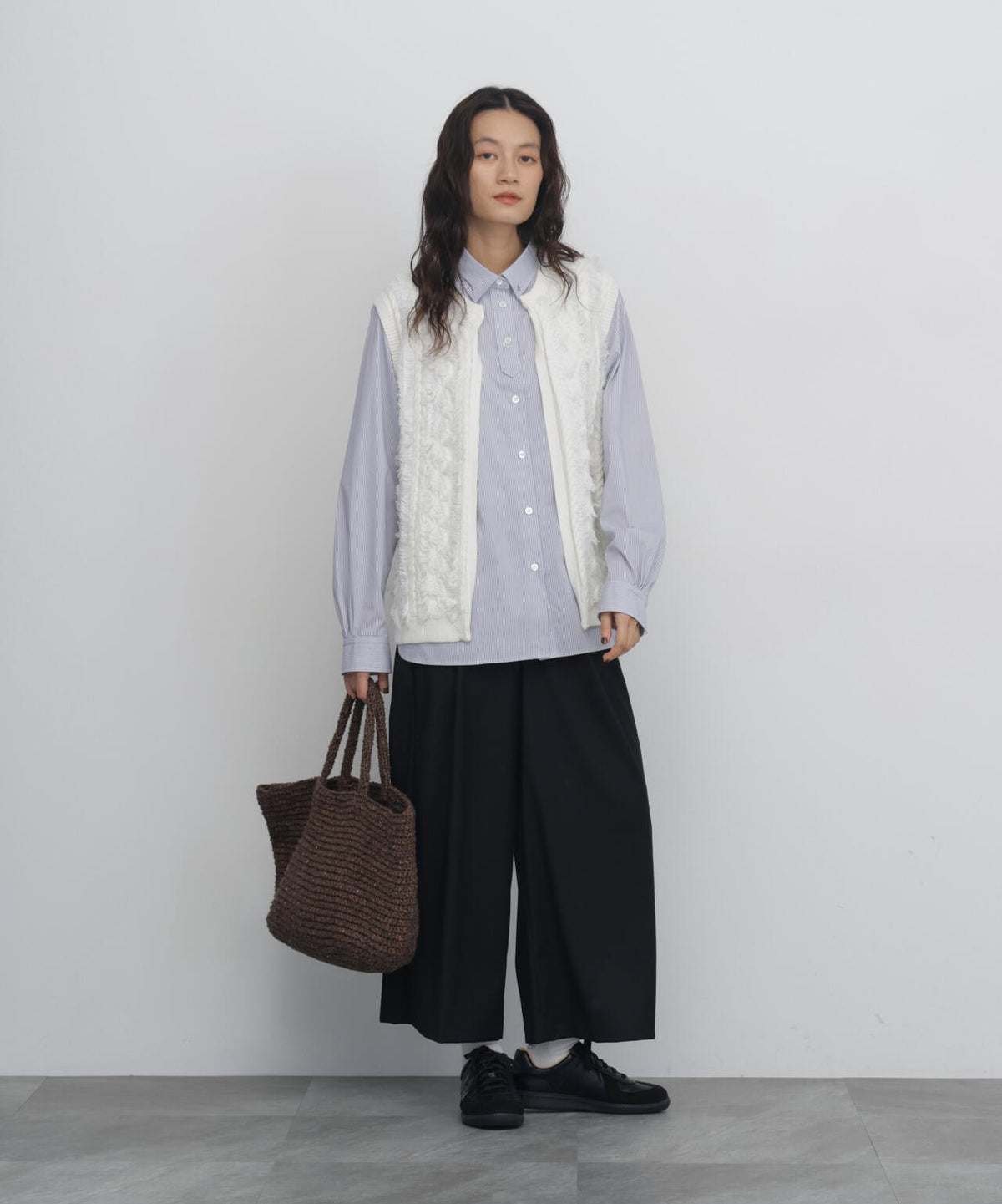 《ニューベーシック / 4カラー展開 / Good Price / 洗える》ポプリンレギュラーカラーシャツ