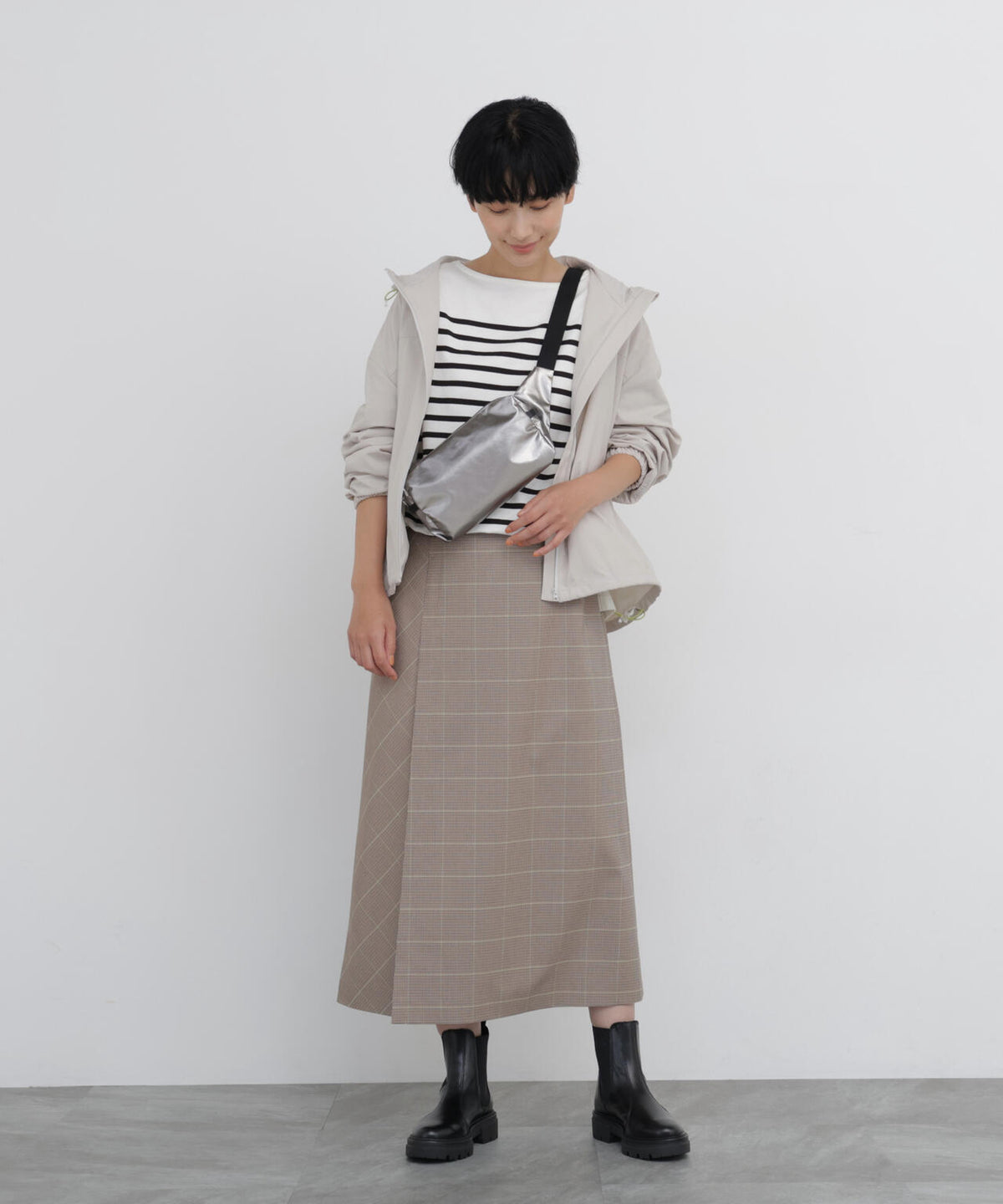 【倉科カナさん着用】シャークスキン強撚巻き風スカート