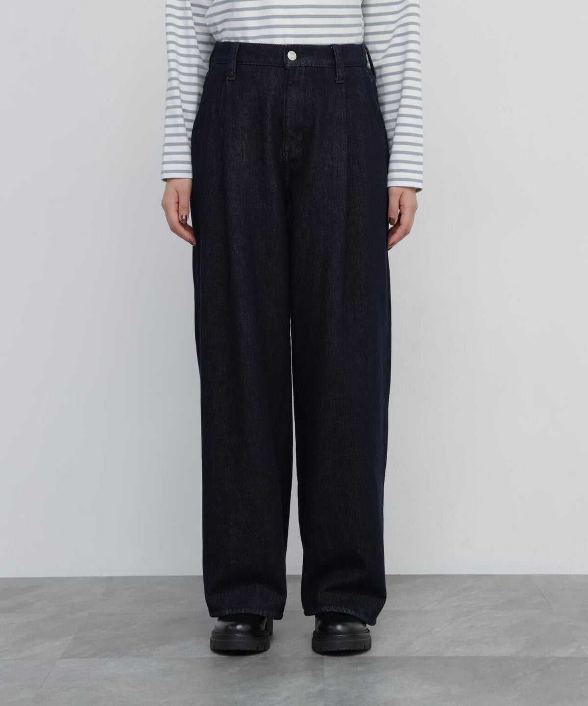 身長168cm B82 W59 H88 着用サイズ:M