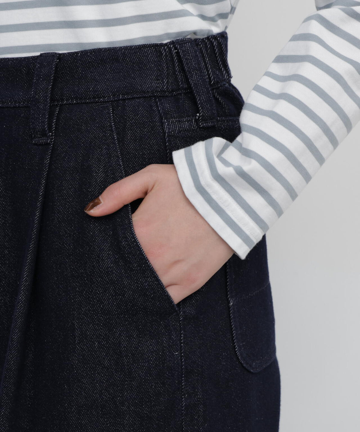 身長168cm B82 W59 H88 着用サイズ:M