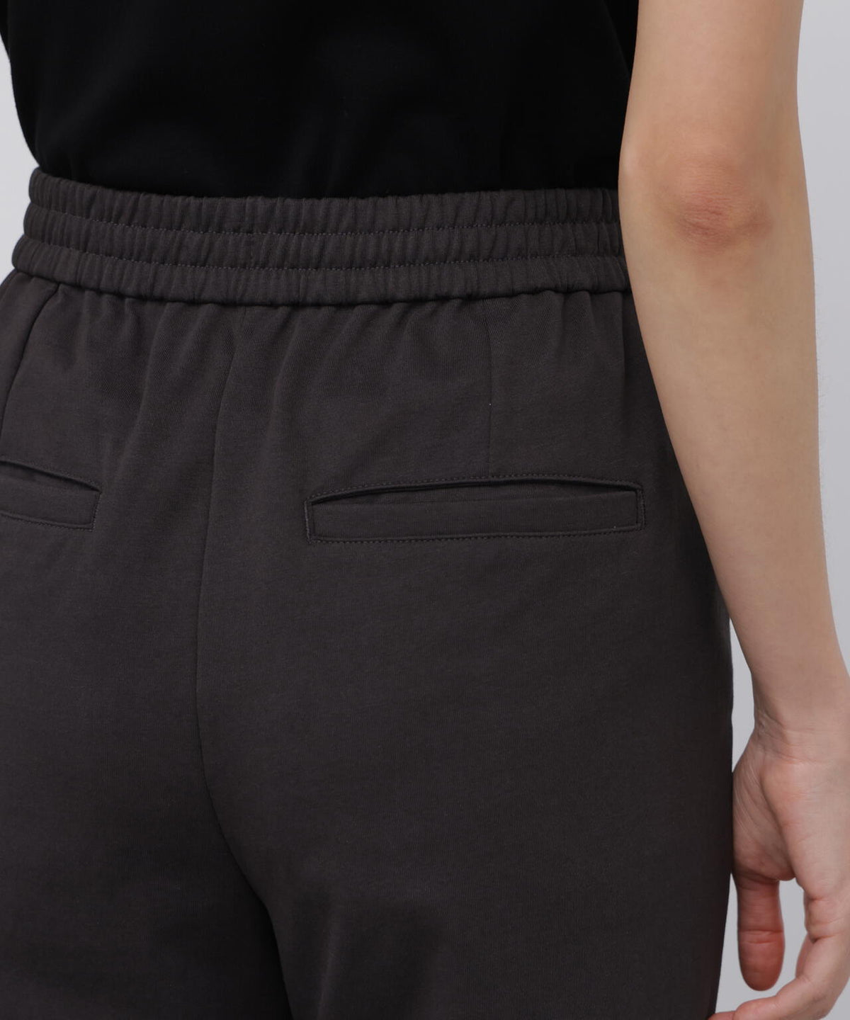 165cm/B:77cm/W:57cm/H:79cm 着用サイズ:M