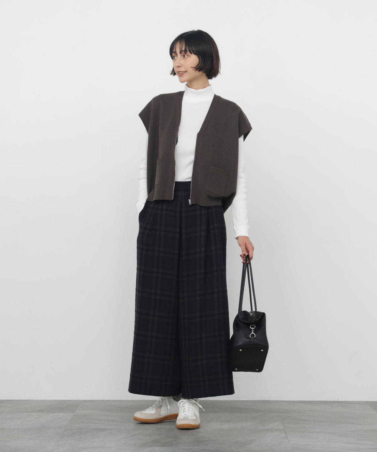 身長168cm B76 W58 H86 着用サイズ:M