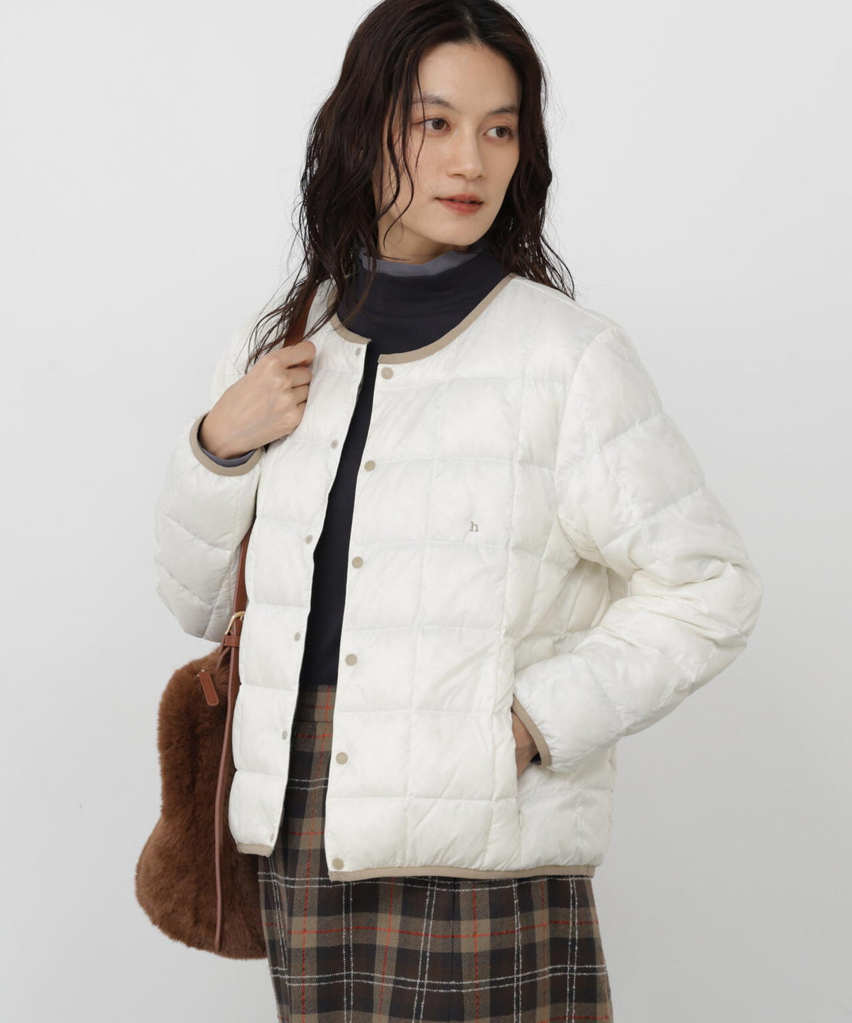 165cm/B:77cm/W:57cm/H:79cm 着用サイズ:M