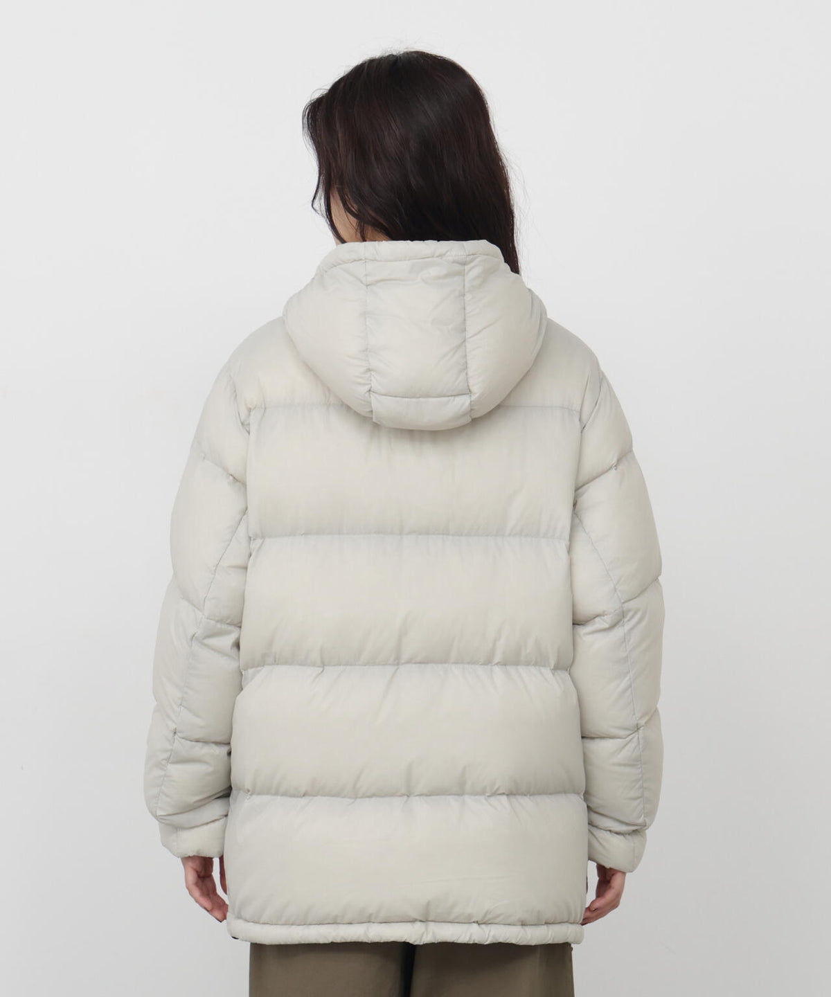165cm/B:77cm/W:57cm/H:79cm 着用サイズ:M