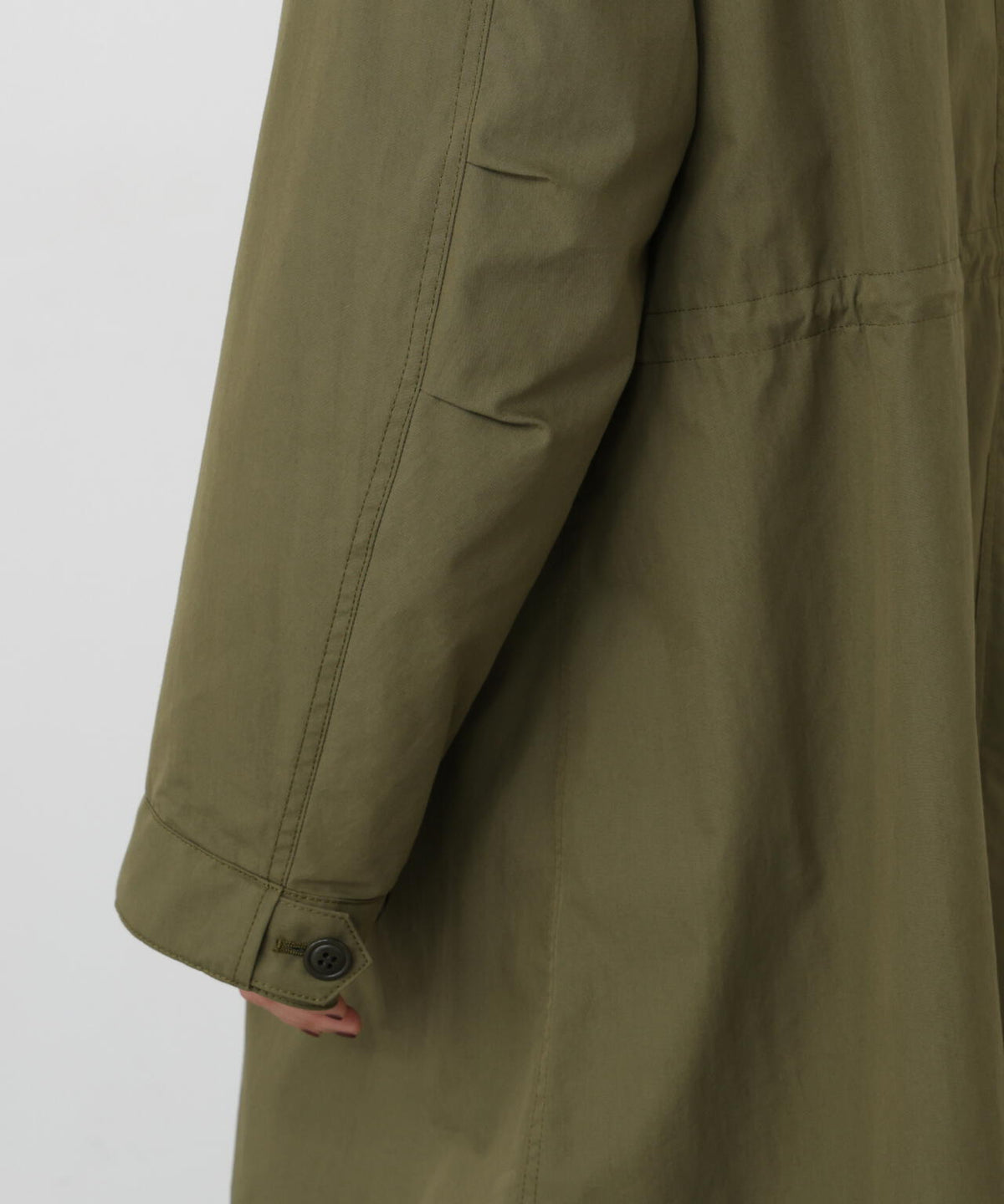165cm/B:77cm/W:57cm/H:79cm 着用サイズ:M