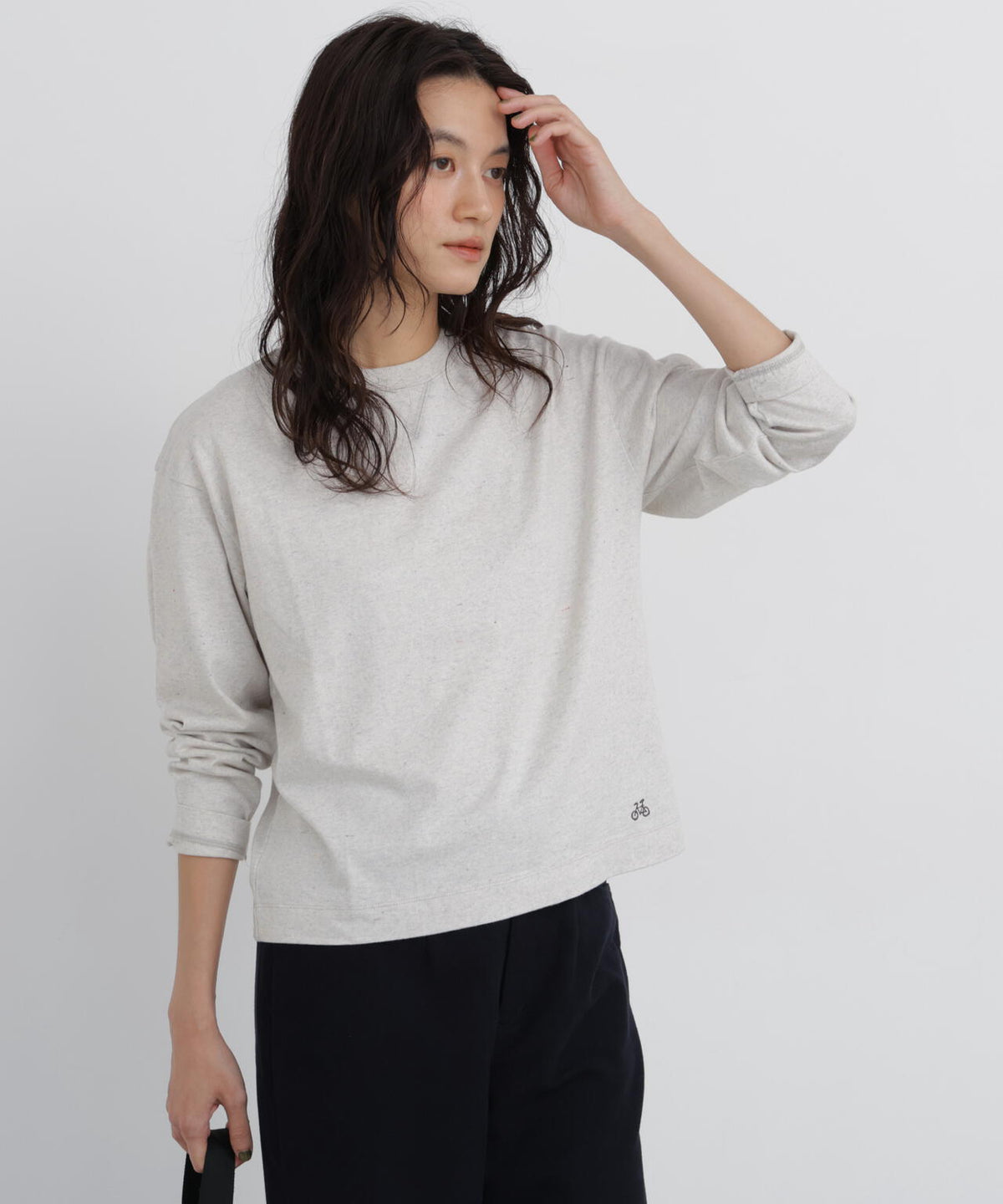 165cm/B:77cm/W:57cm/H:79cm 着用サイズ:M