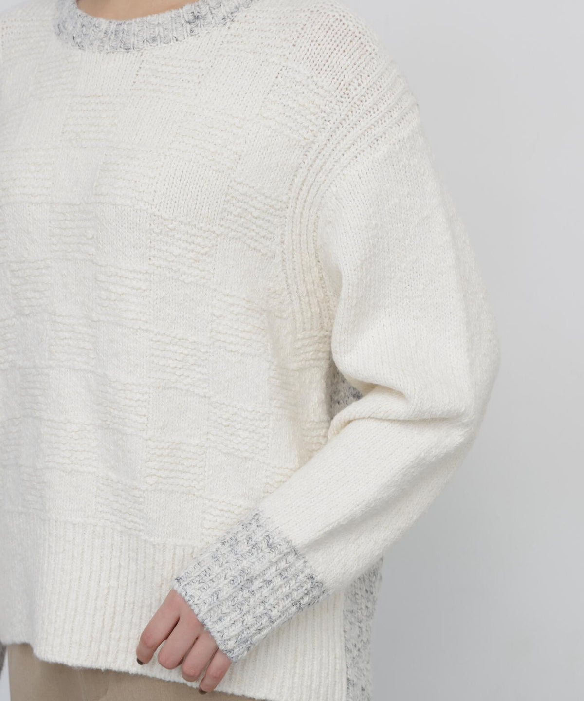 身長168cm B82 W59 H88 着用サイズ:M