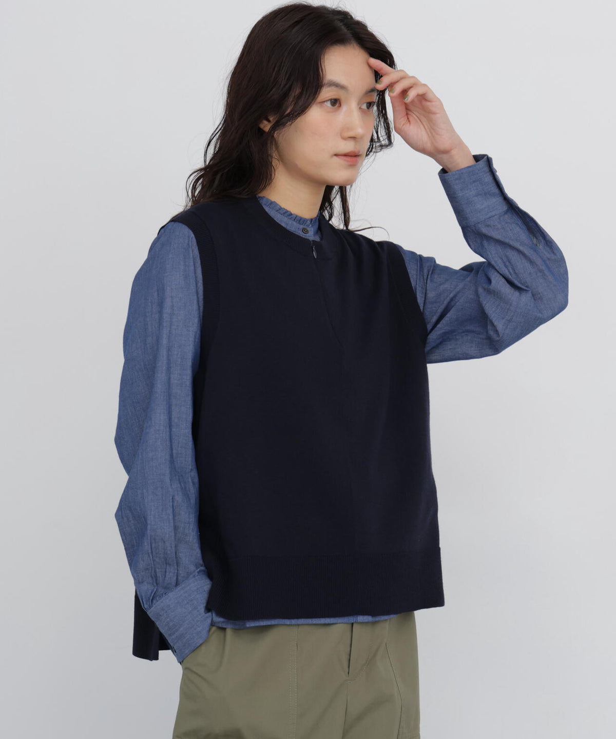 165cm/B:77cm/W:57cm/H:79cm 着用サイズ:M