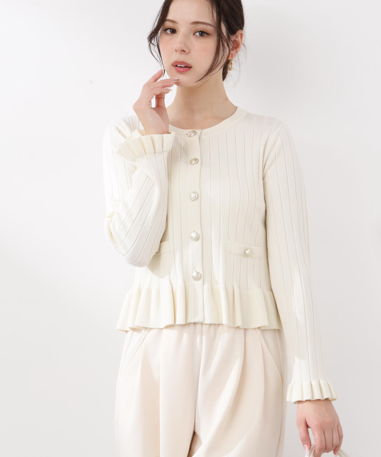 <ウォッシャブル/UV>ボタン付きペプラムニット【ラベンダー:official site・一部店舗限定】