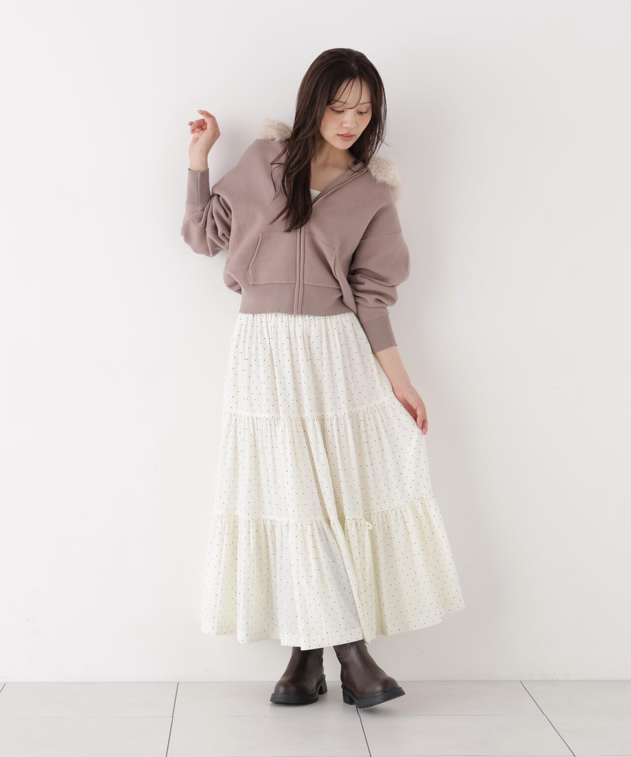 166cm B:78 W:56 H:83 S:24.5cm 着用サイズ:M