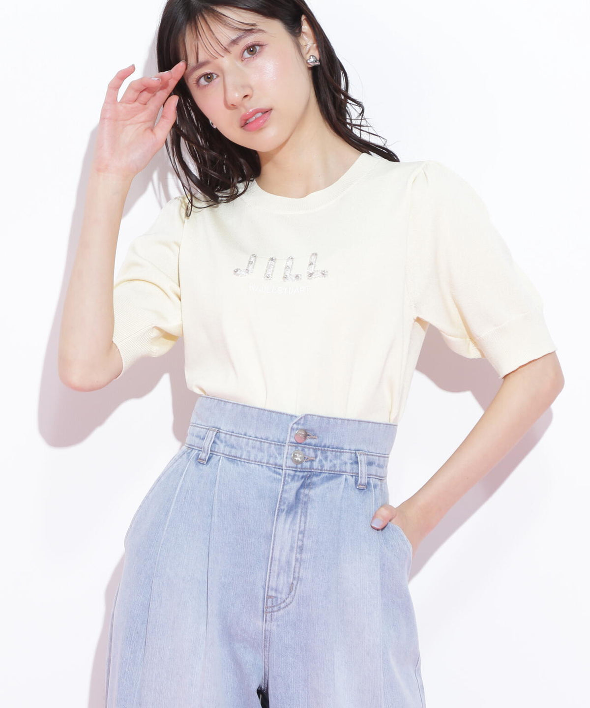 パールミニロゴパフスリーブニットトップス