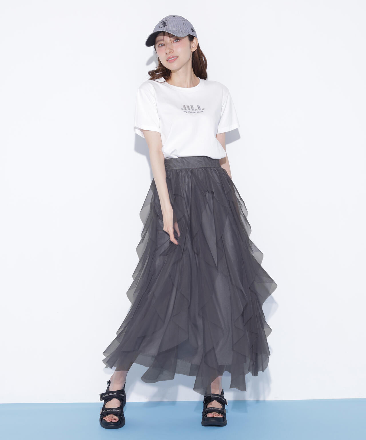 縦ラッフルチュールスカート