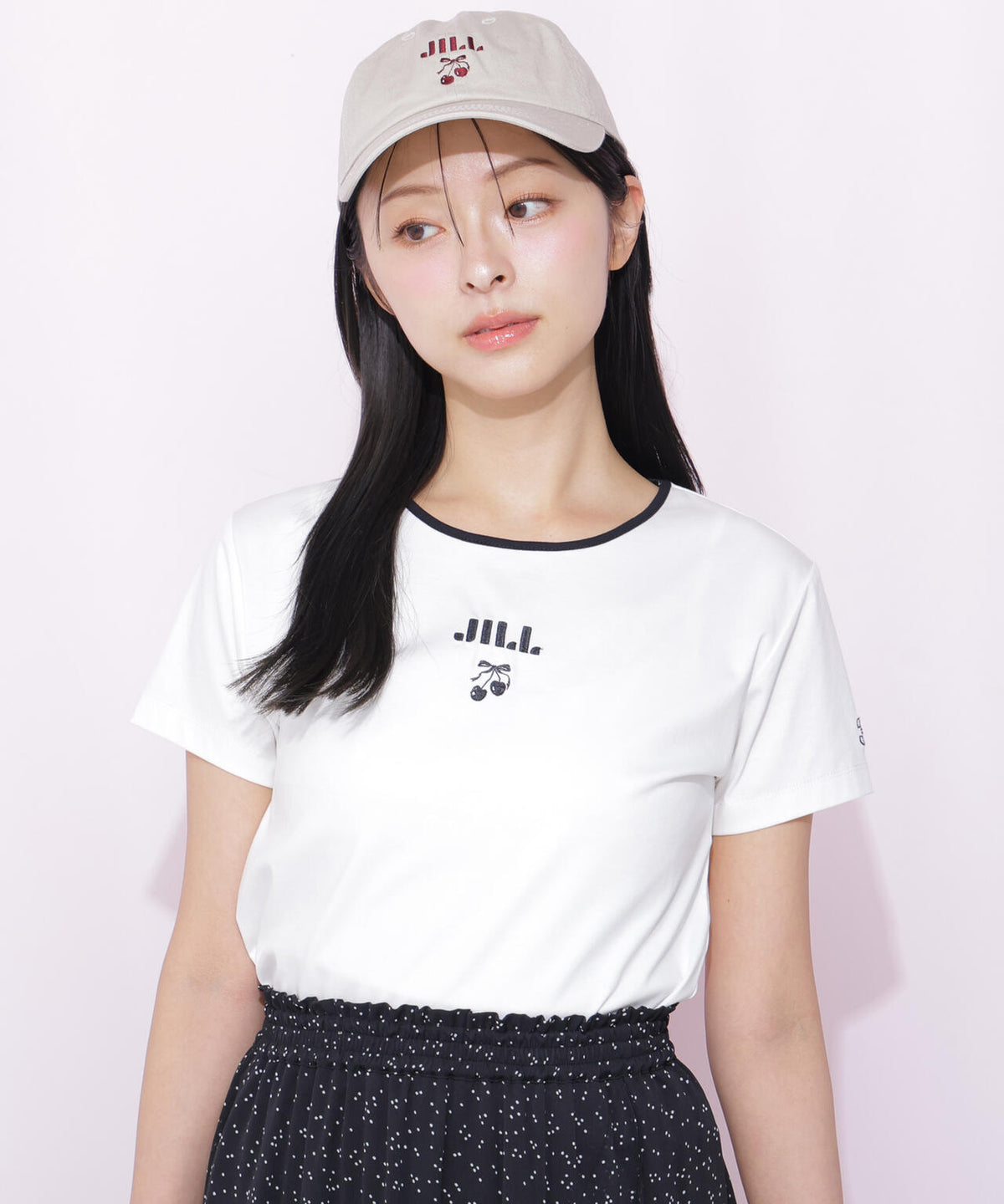 160cm 着用サイズ:FR