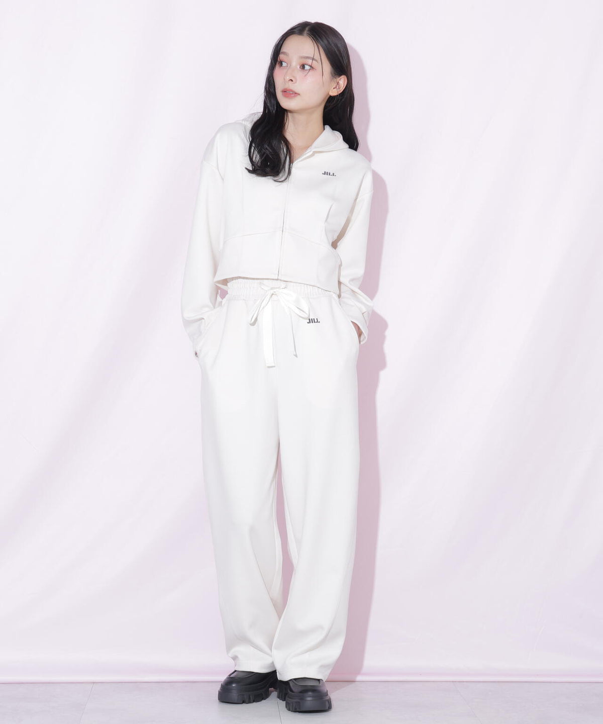 162cm 着用サイズ:FR