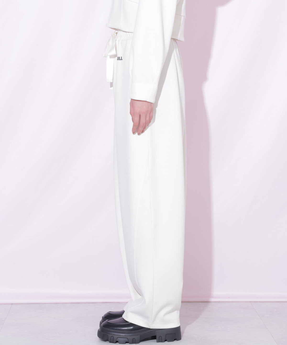 162cm 着用サイズ:FR