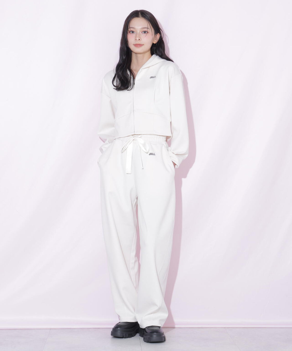 162cm 着用サイズ:FR