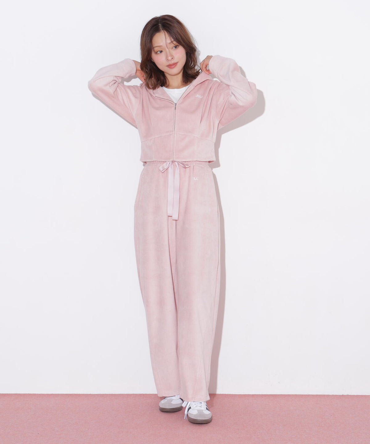 170cm 着用サイズ:FR